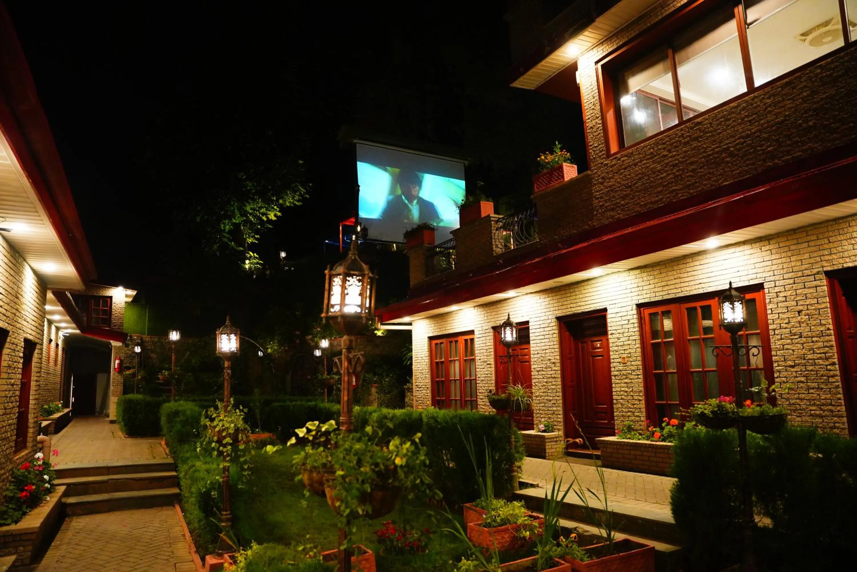 Khattak Lodges Murree