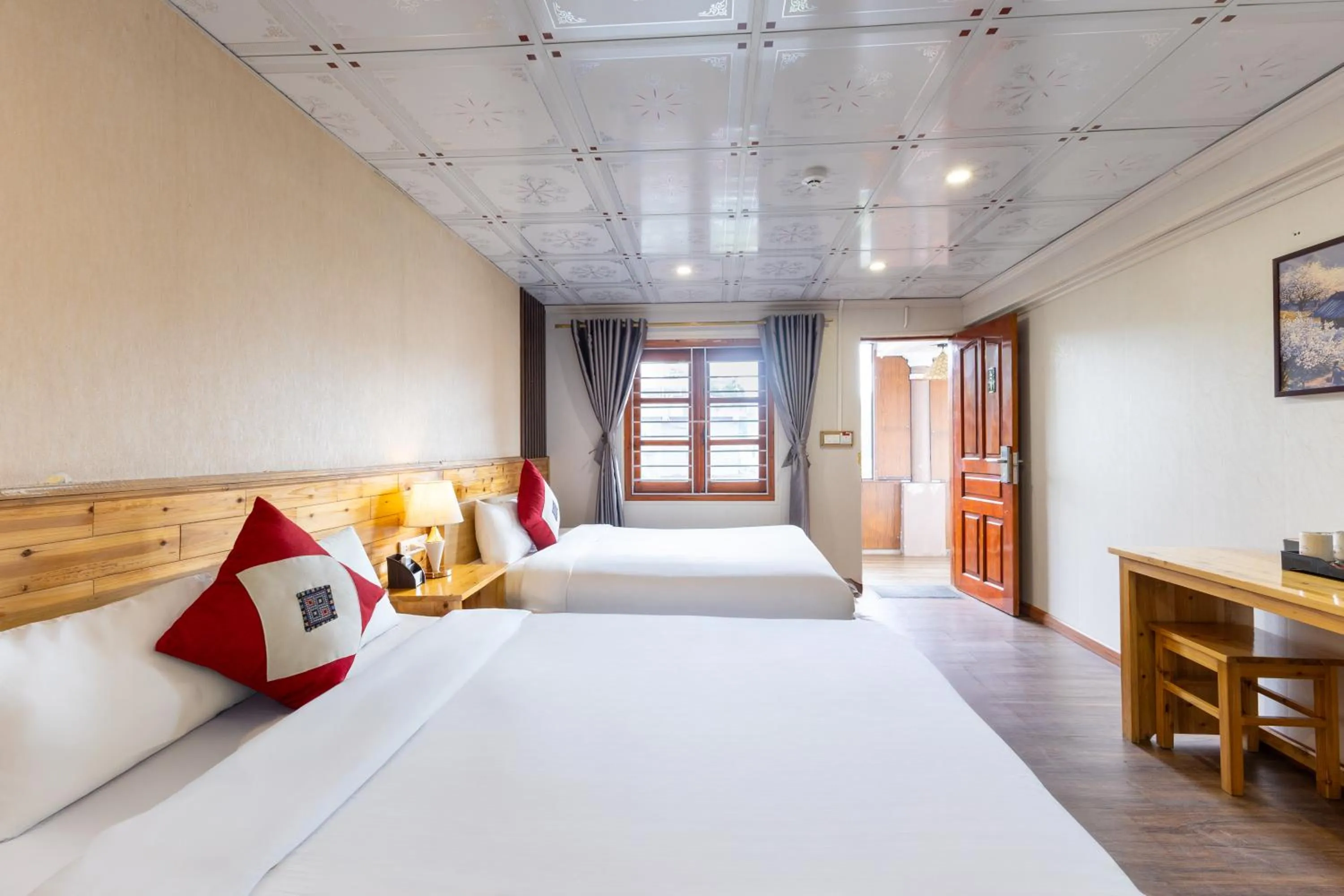 Breakfast, Bed in Sapa Florence Hotel