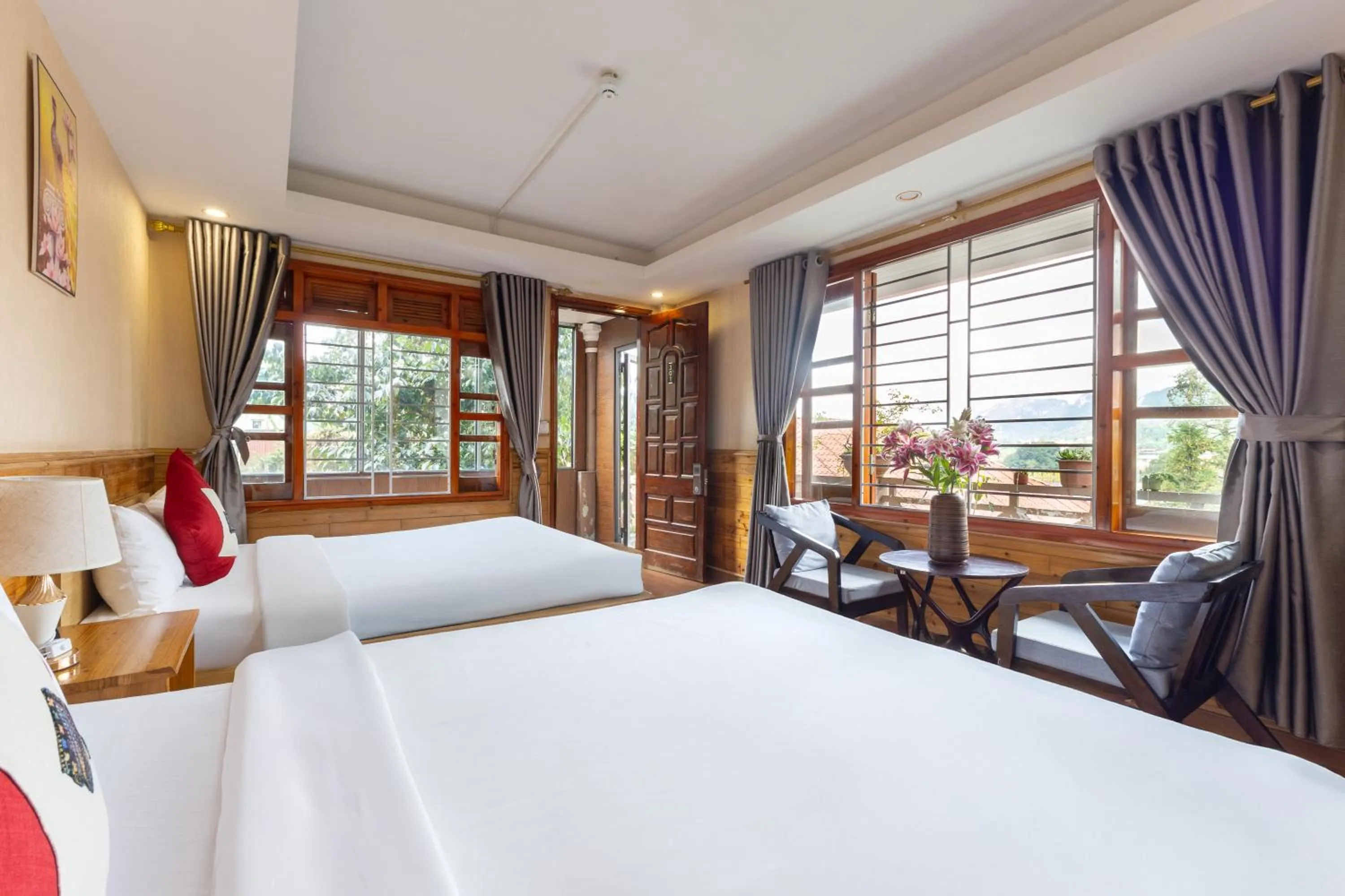 Breakfast, Bed in Sapa Florence Hotel