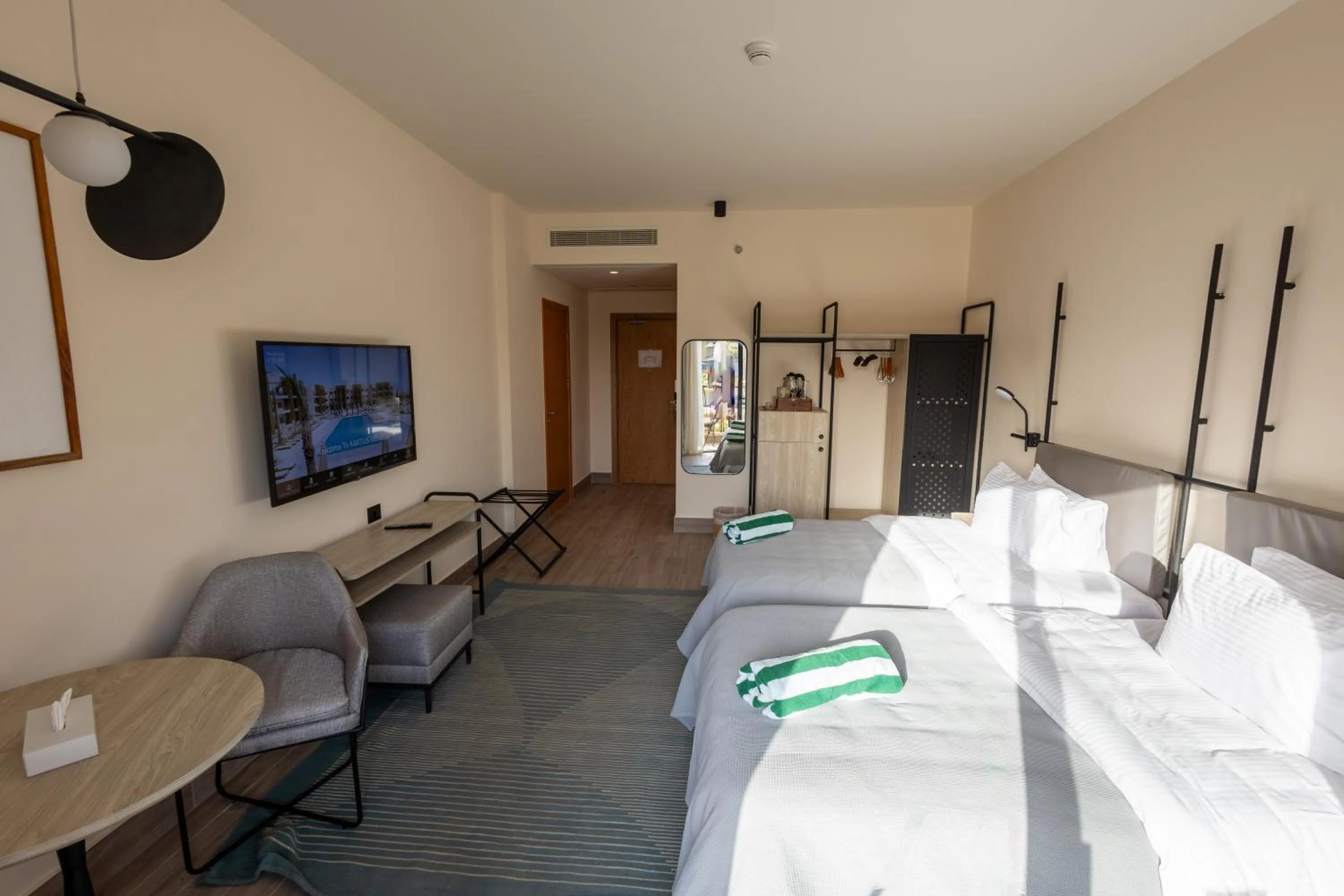 Bedroom, Bed in The Kaktus Somabay