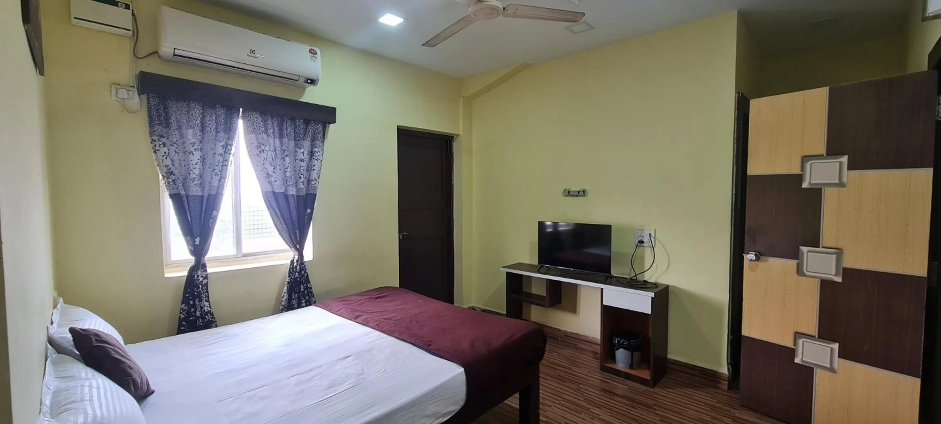 Bed in Hotel City Comfort