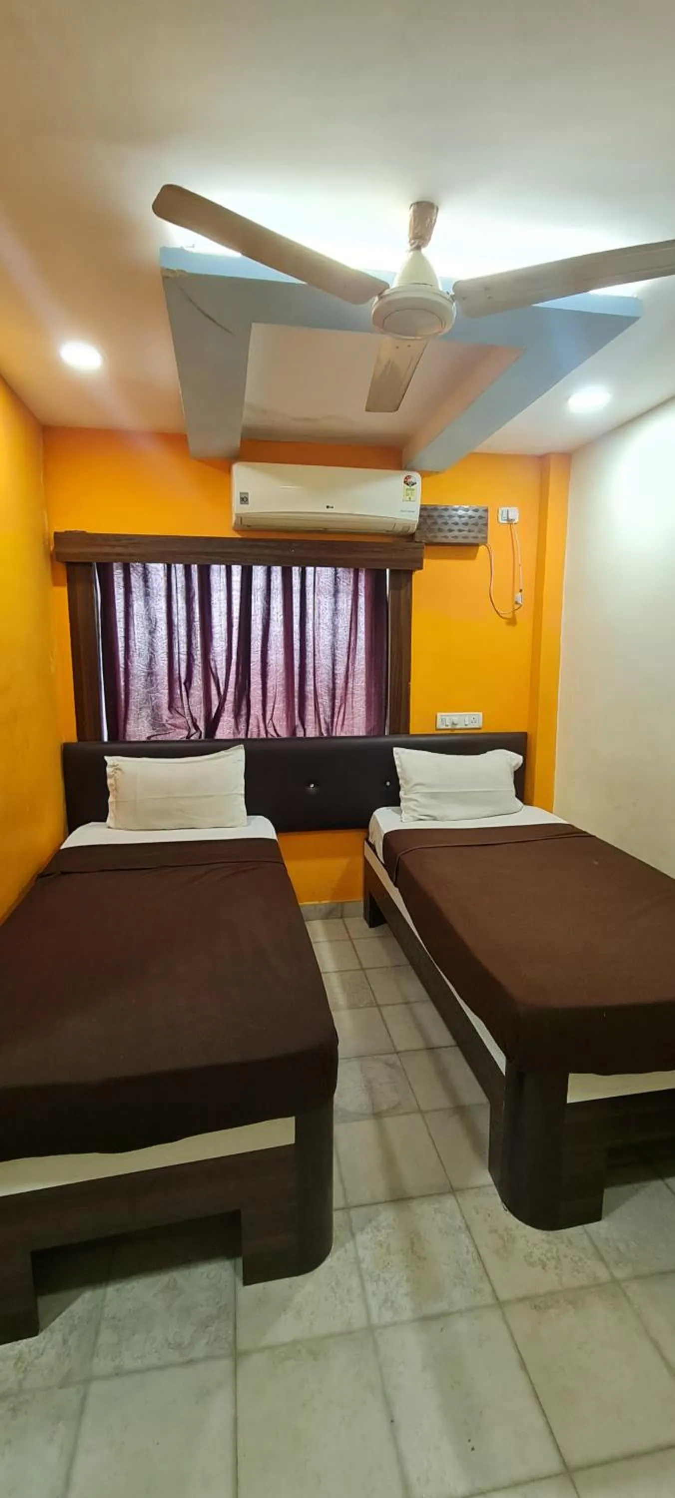 Bed in Hotel City Comfort