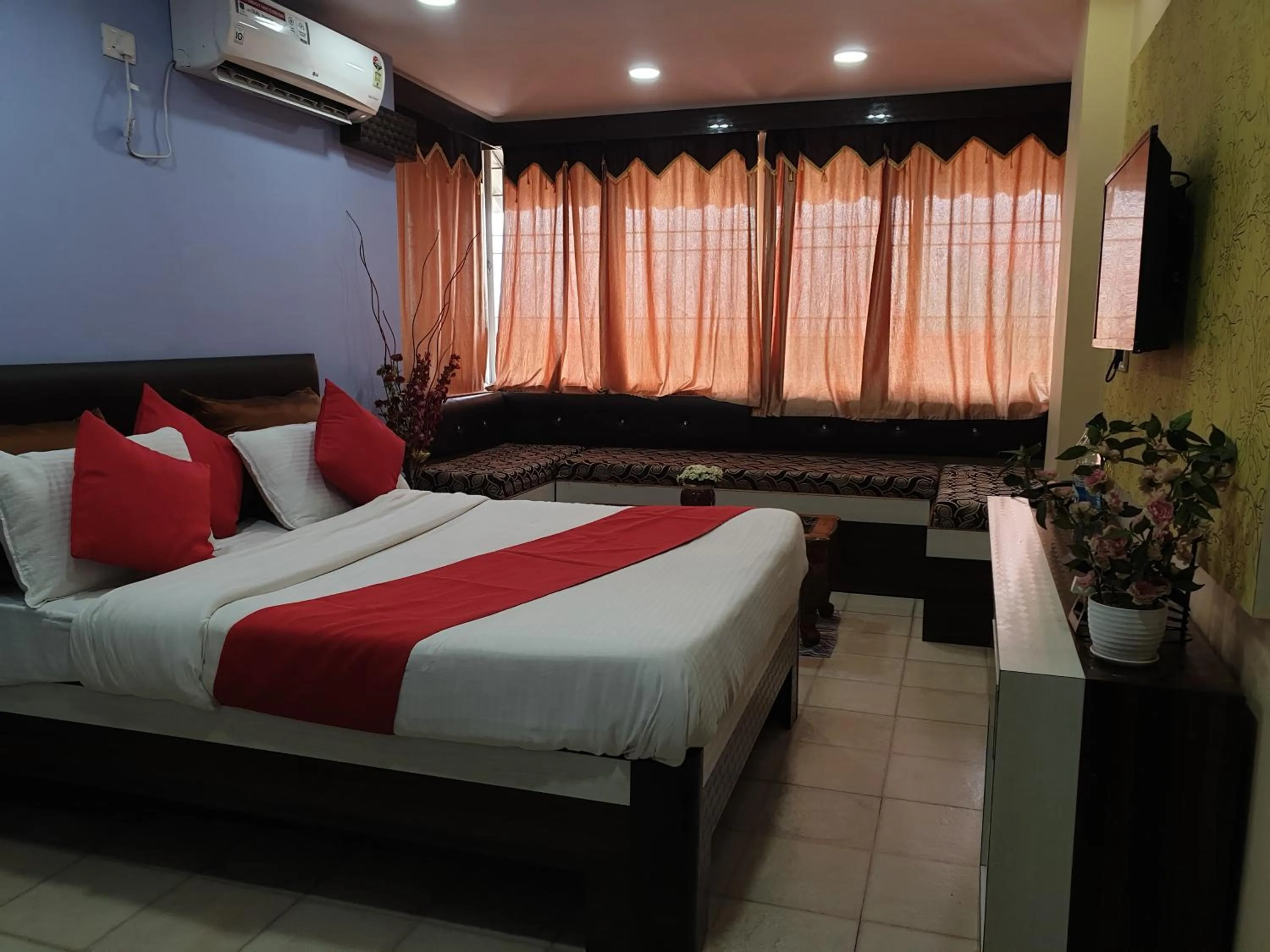 Bed in Hotel City Comfort