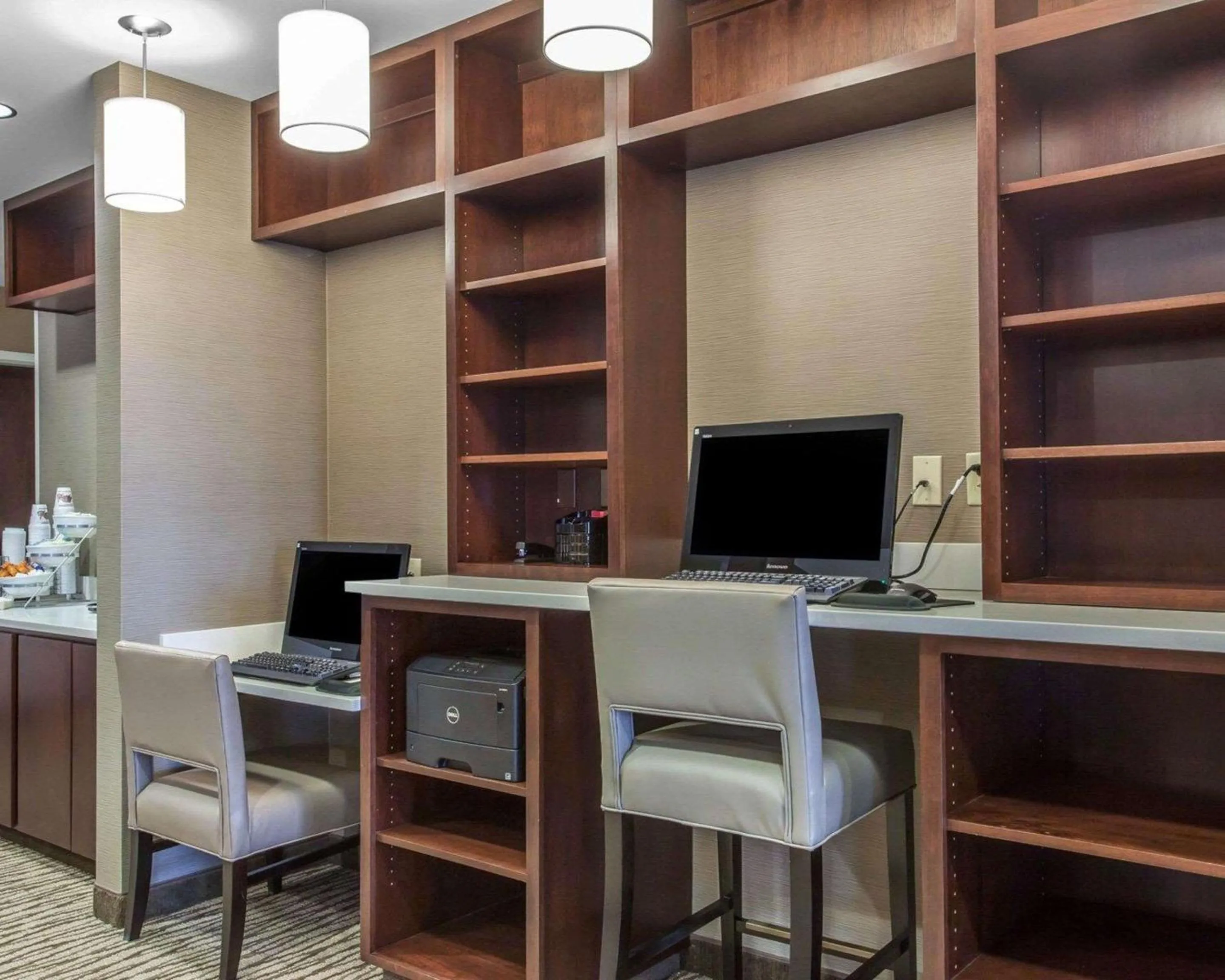 Business facilities in Comfort Suites-Youngstown North