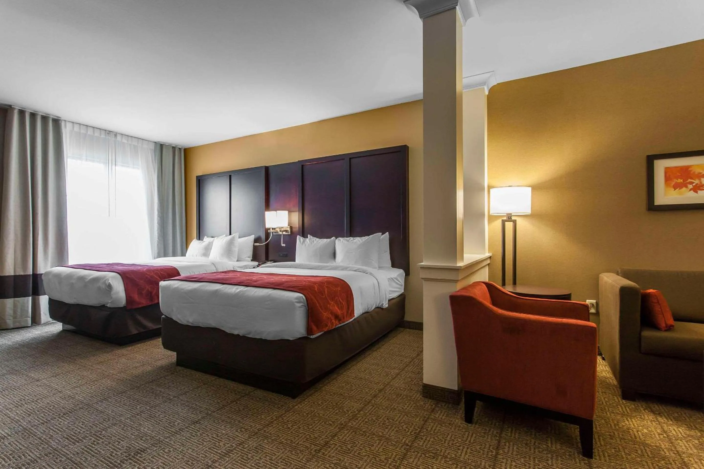 Bedroom, Bed in Comfort Suites-Youngstown North