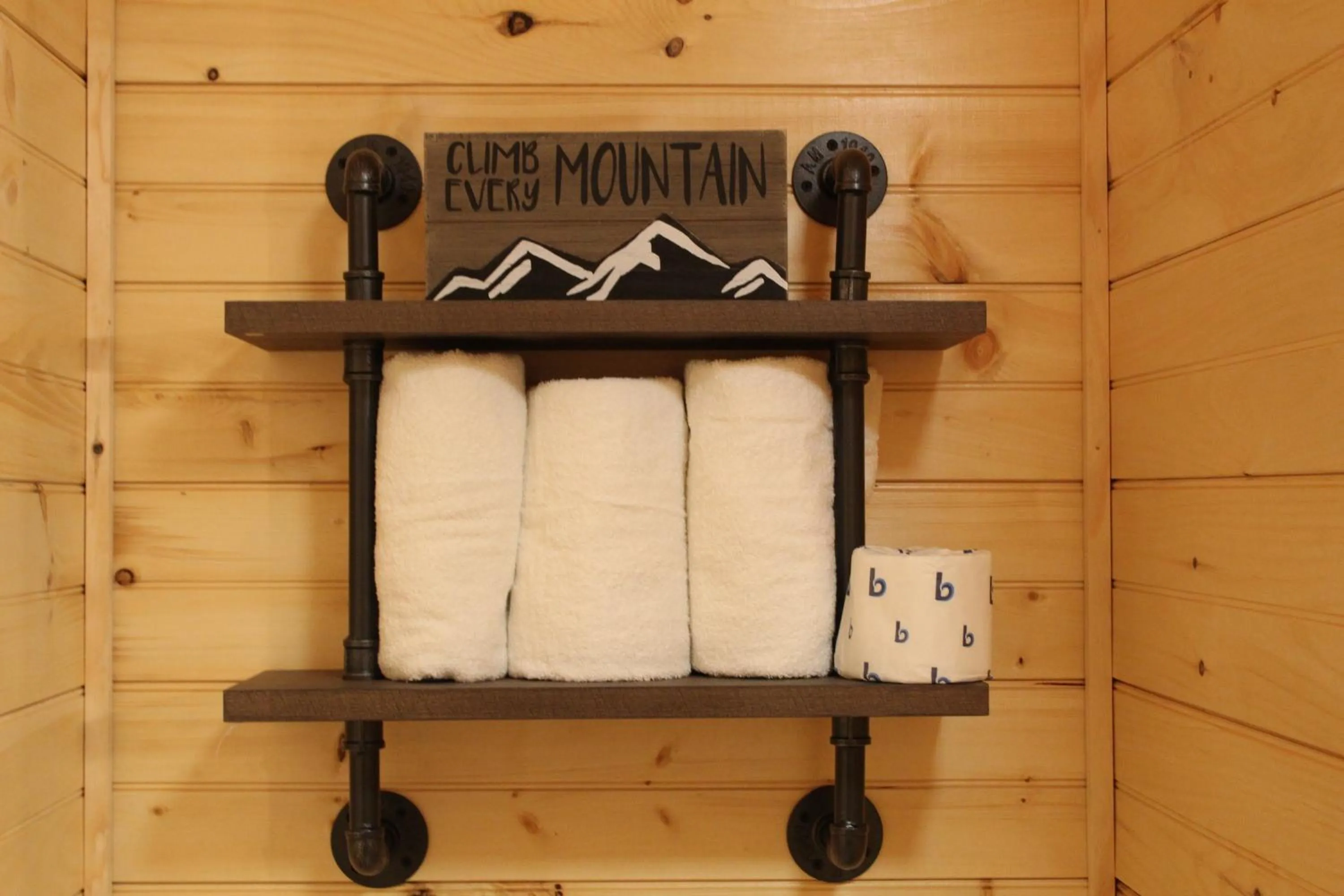 The Sundowner on Lake George