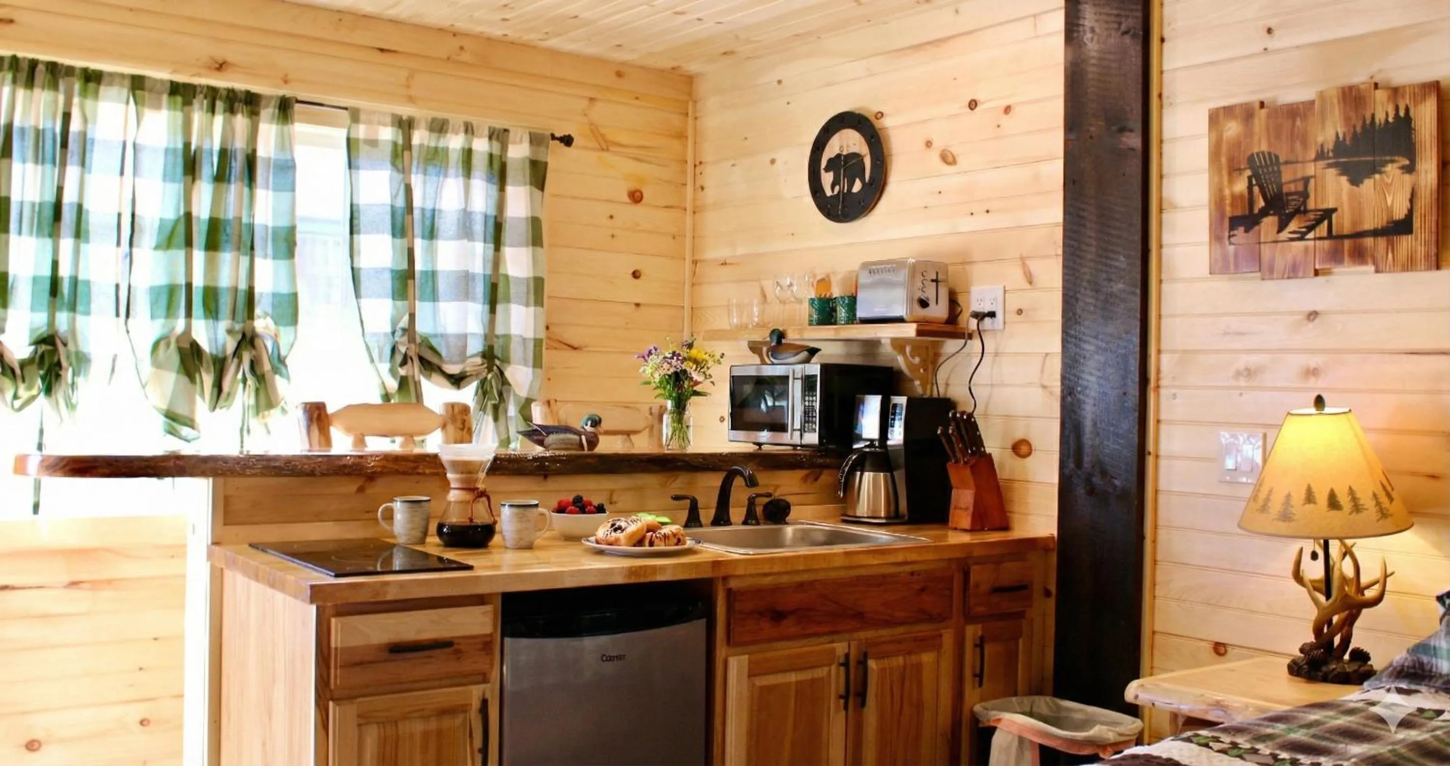 The Sundowner on Lake George