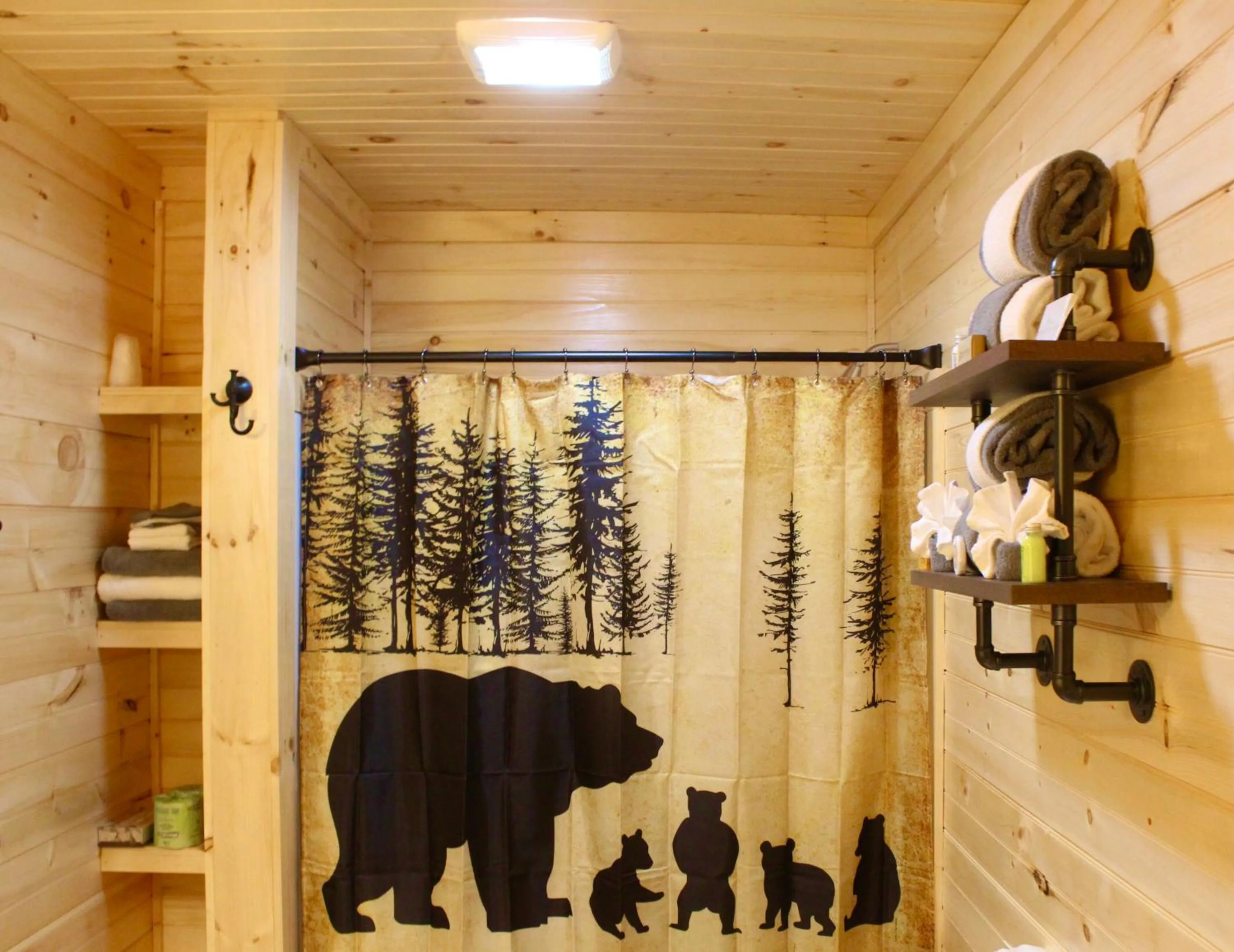 The Sundowner on Lake George