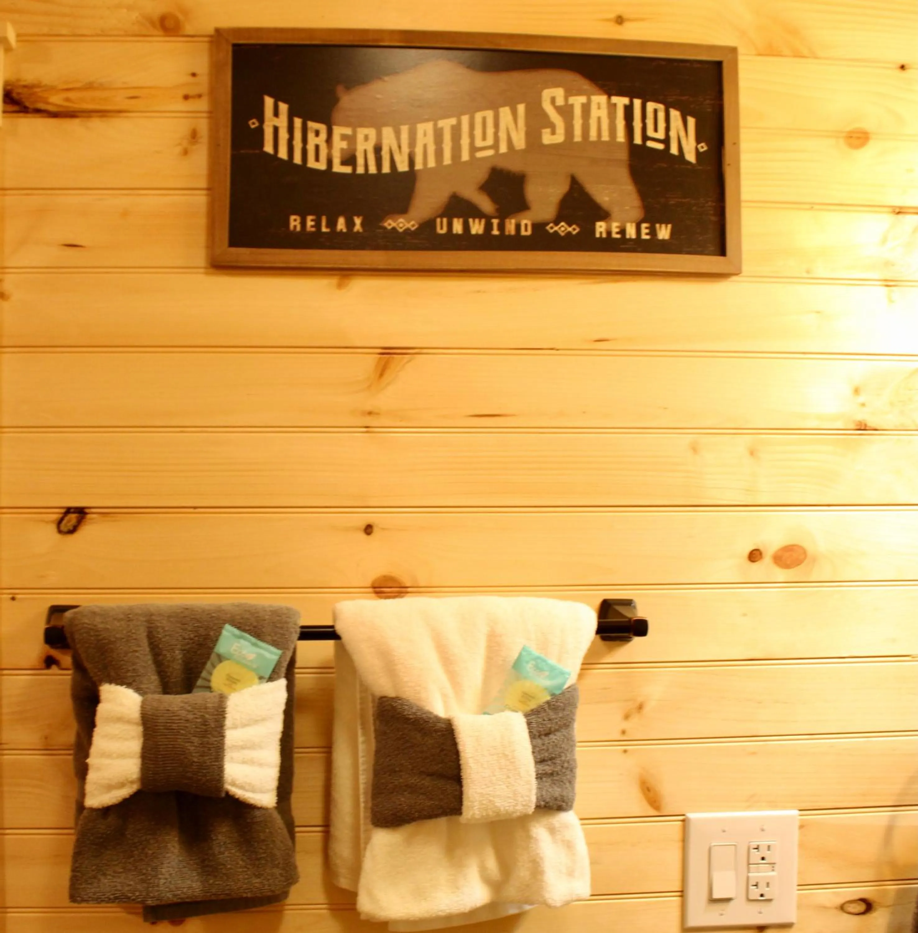 The Sundowner on Lake George