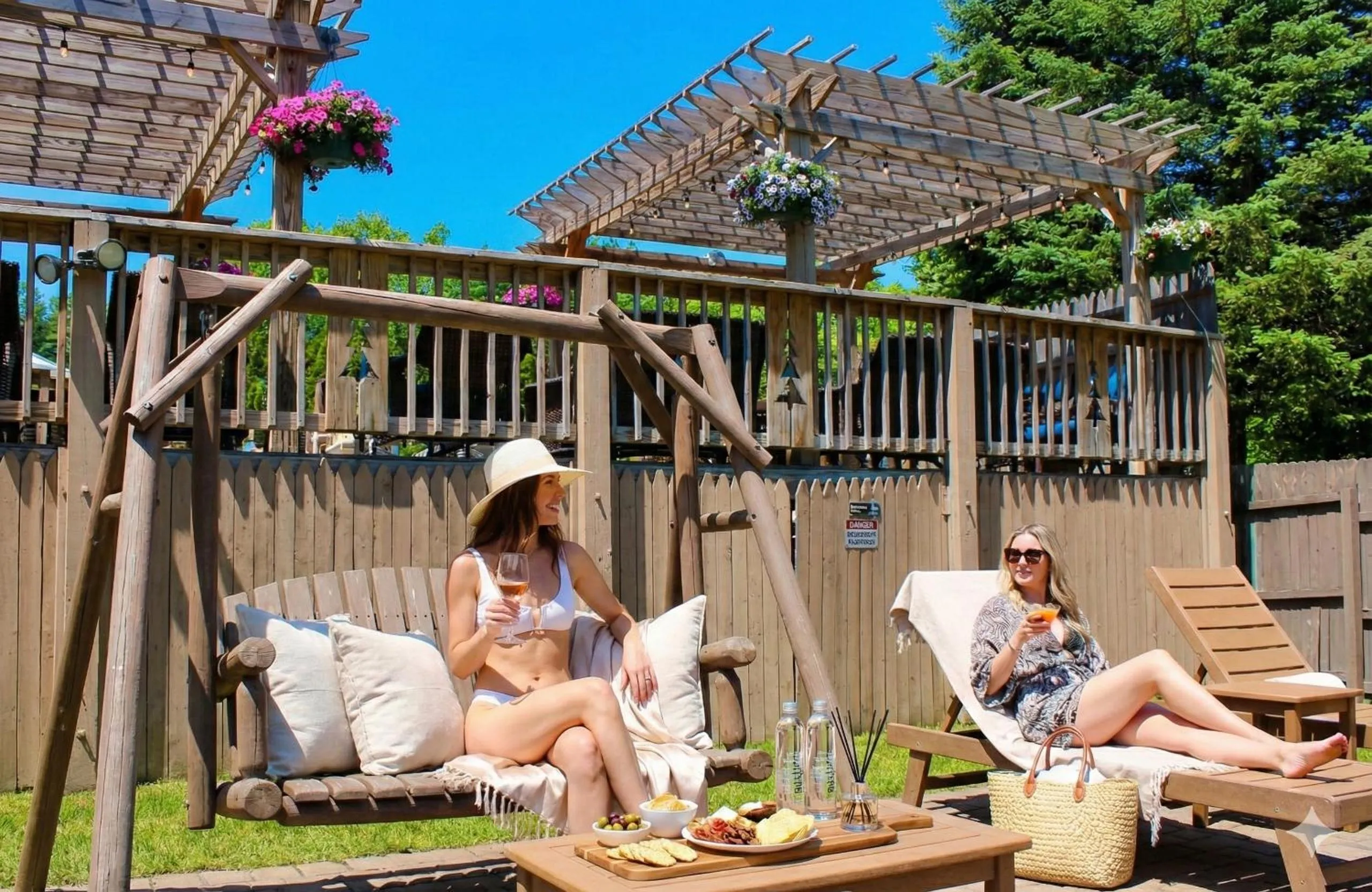 The Sundowner on Lake George