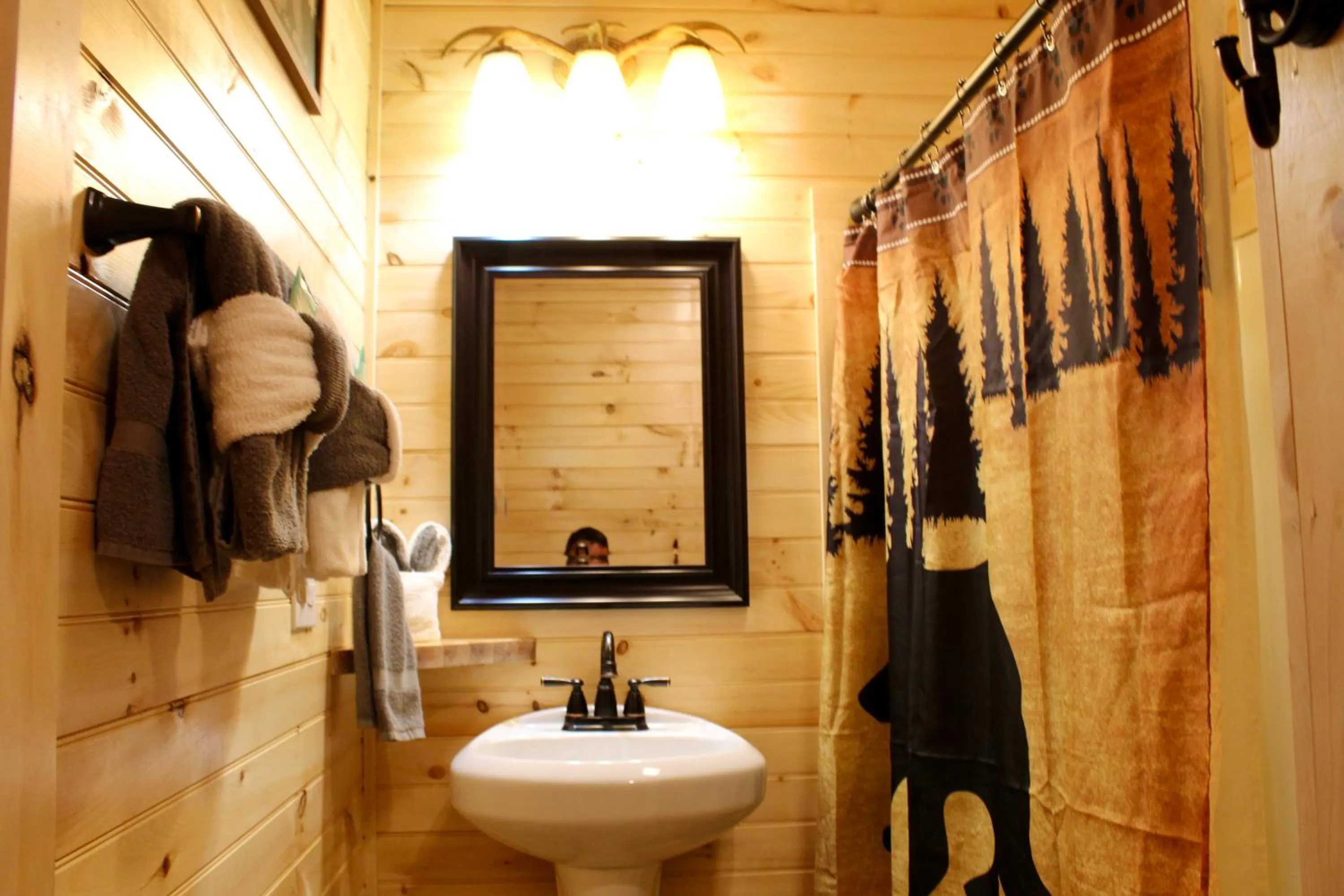 The Sundowner on Lake George