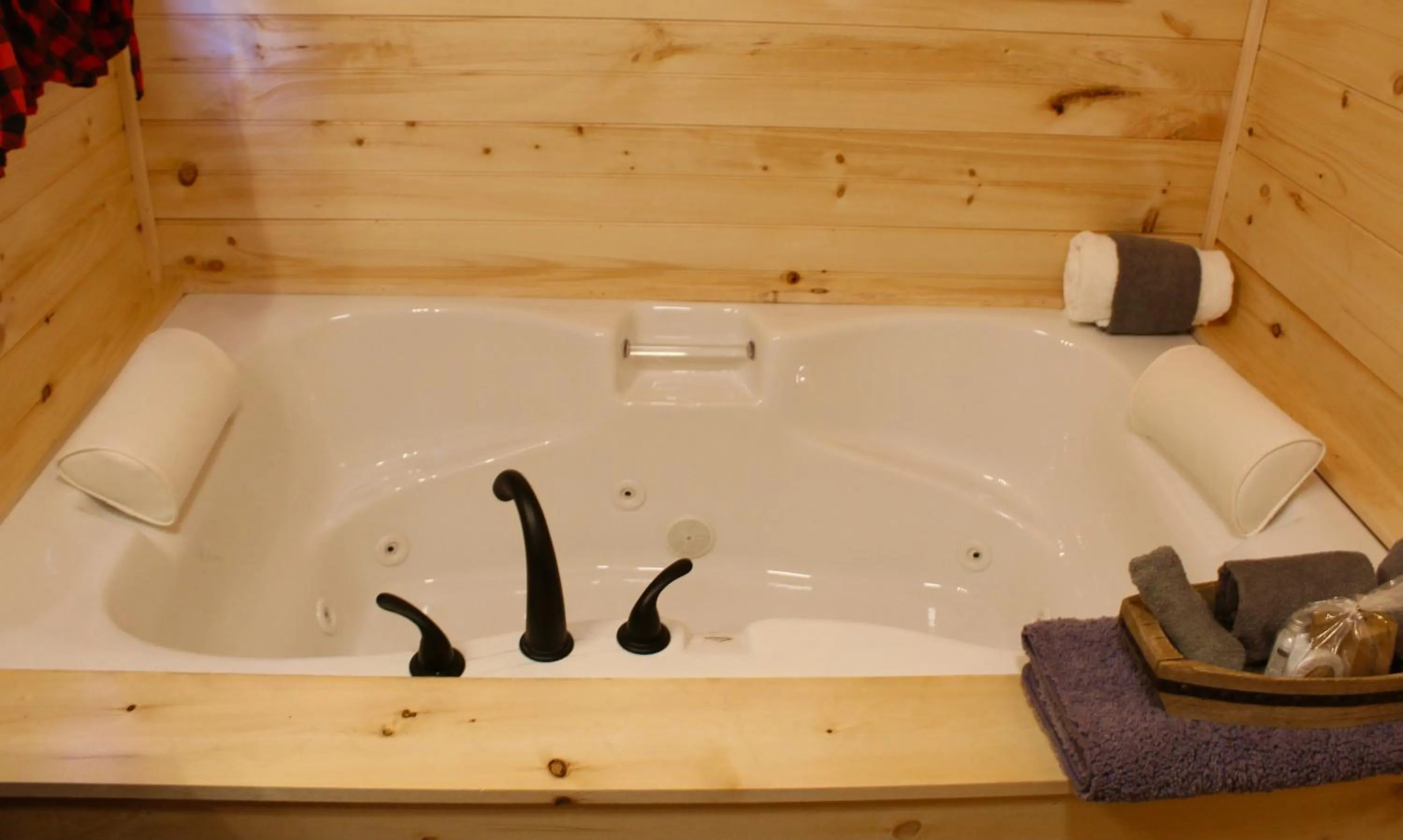 The Sundowner on Lake George