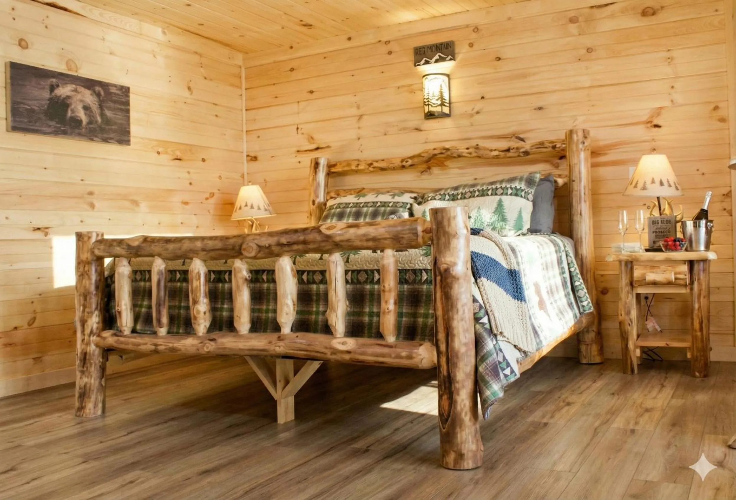 Bed in The Sundowner on Lake George