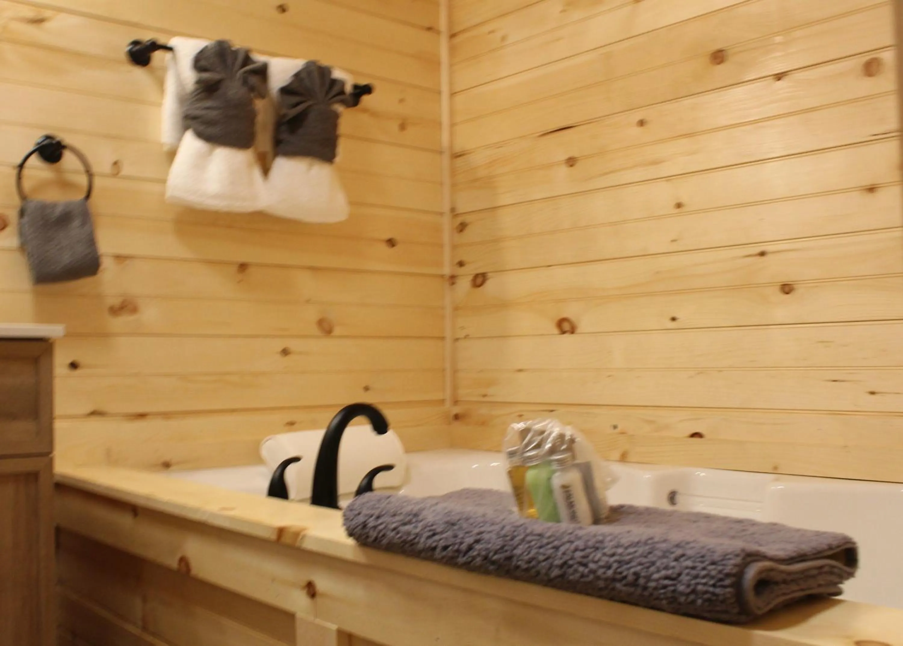 The Sundowner on Lake George