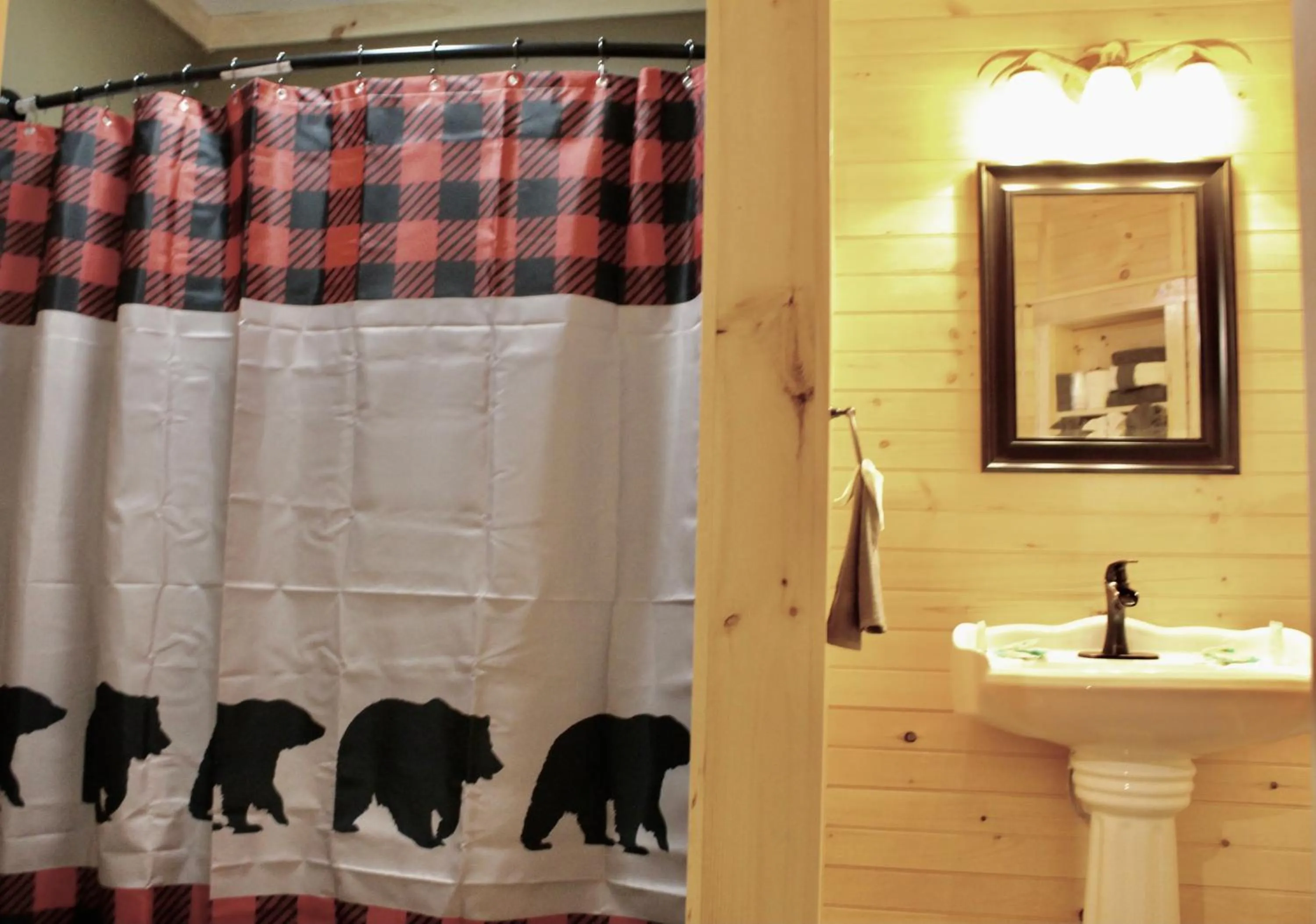 The Sundowner on Lake George