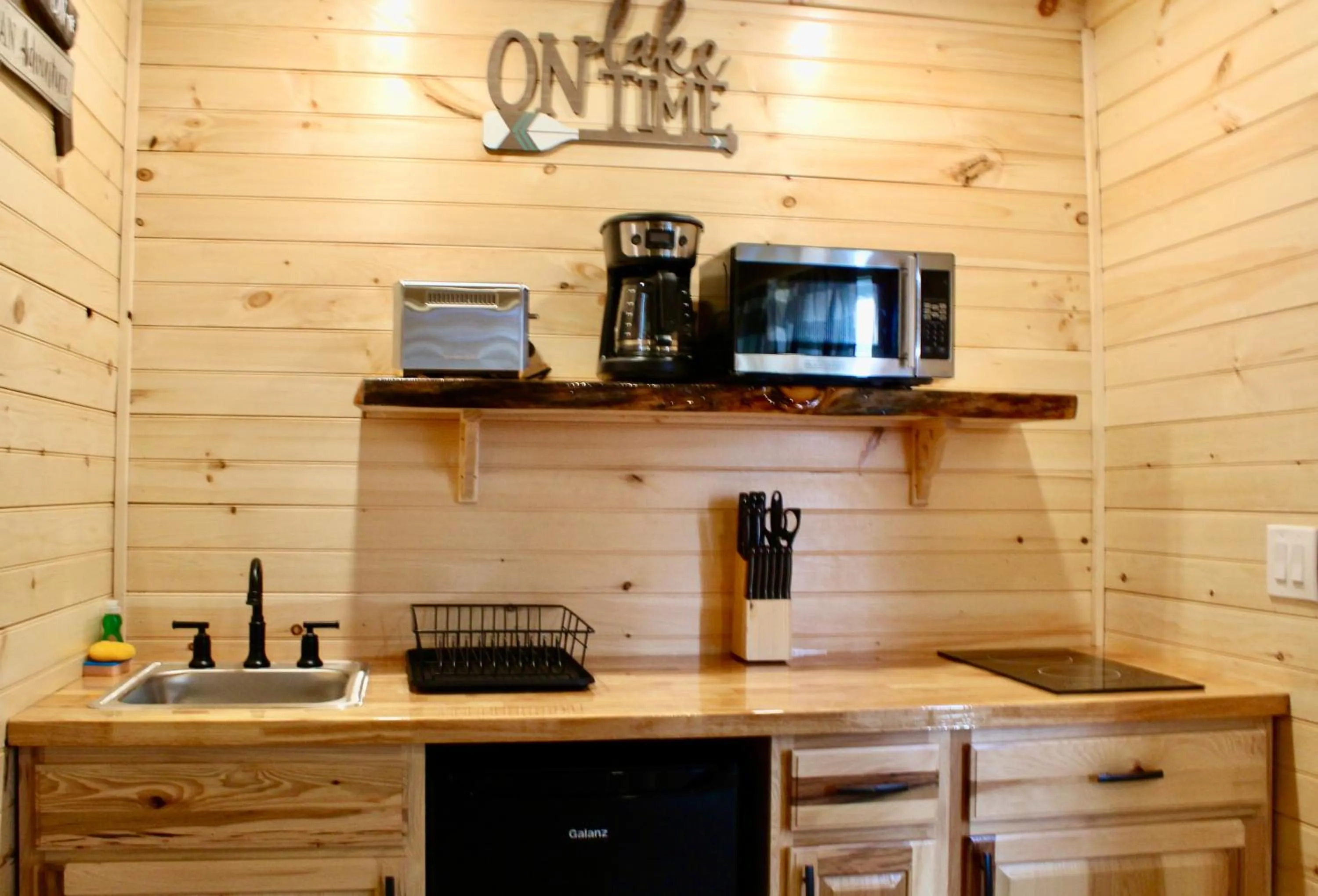 The Sundowner on Lake George