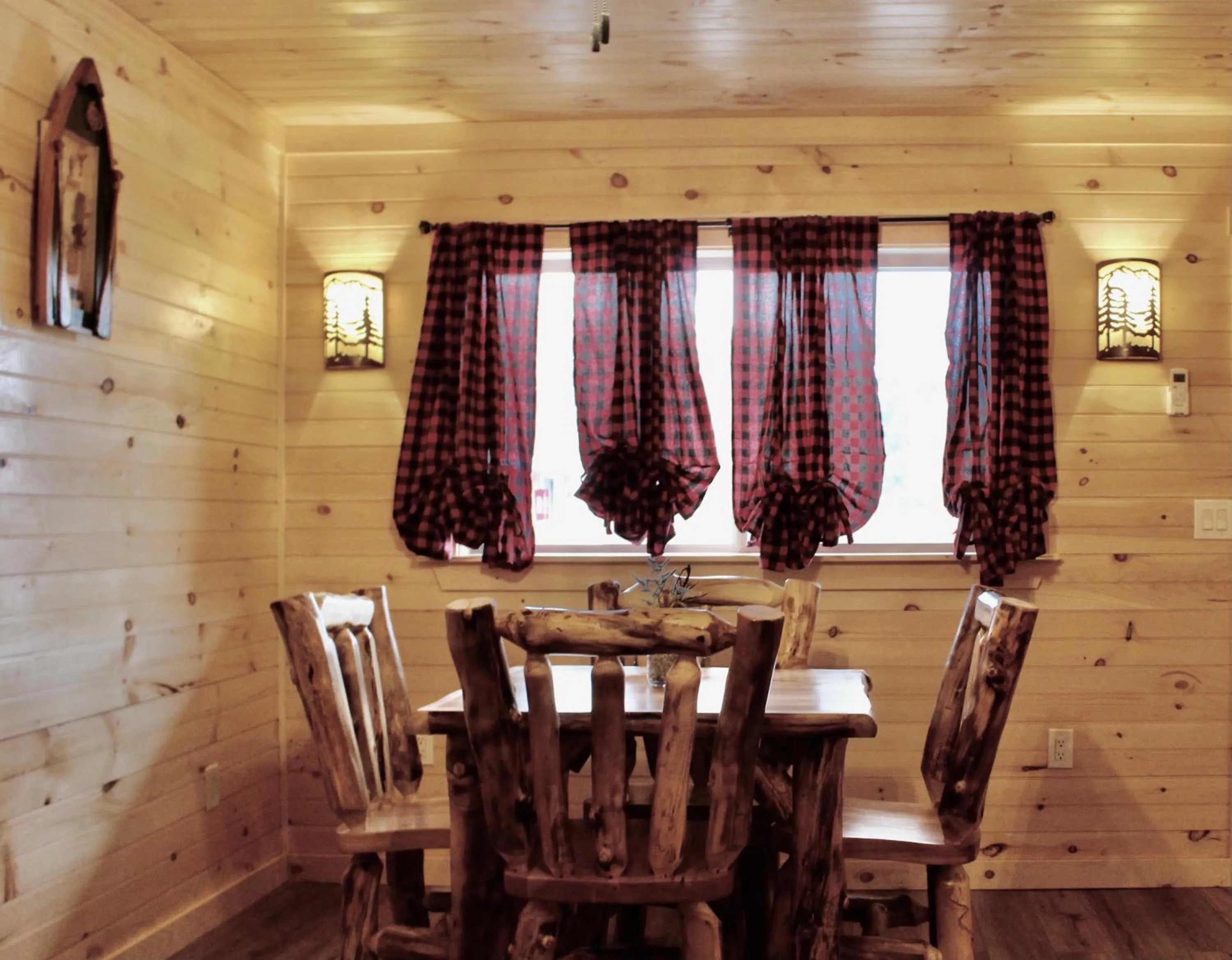 The Sundowner on Lake George