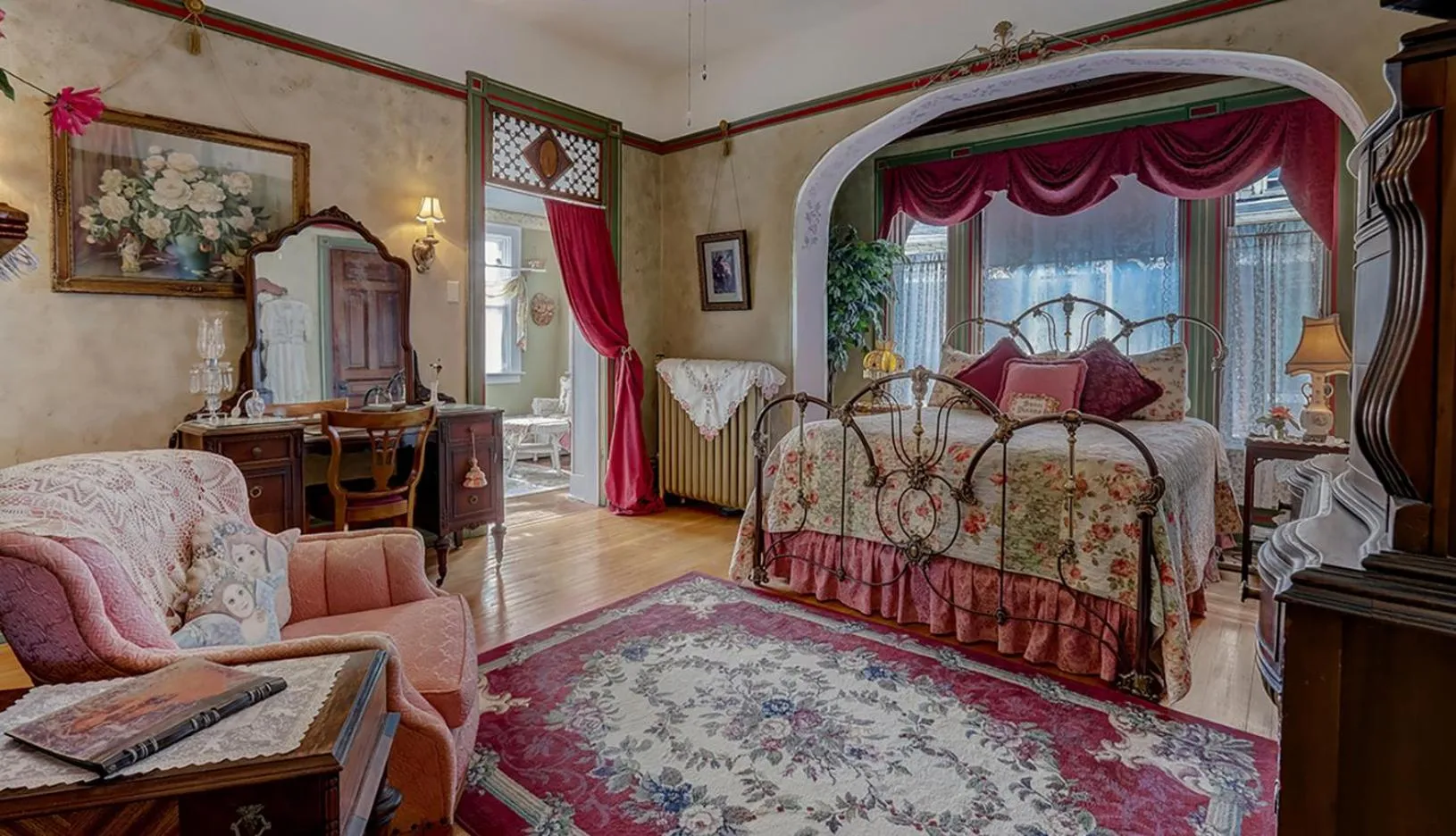 Bedroom, Bed in Schuster Mansion Bed & Breakfast