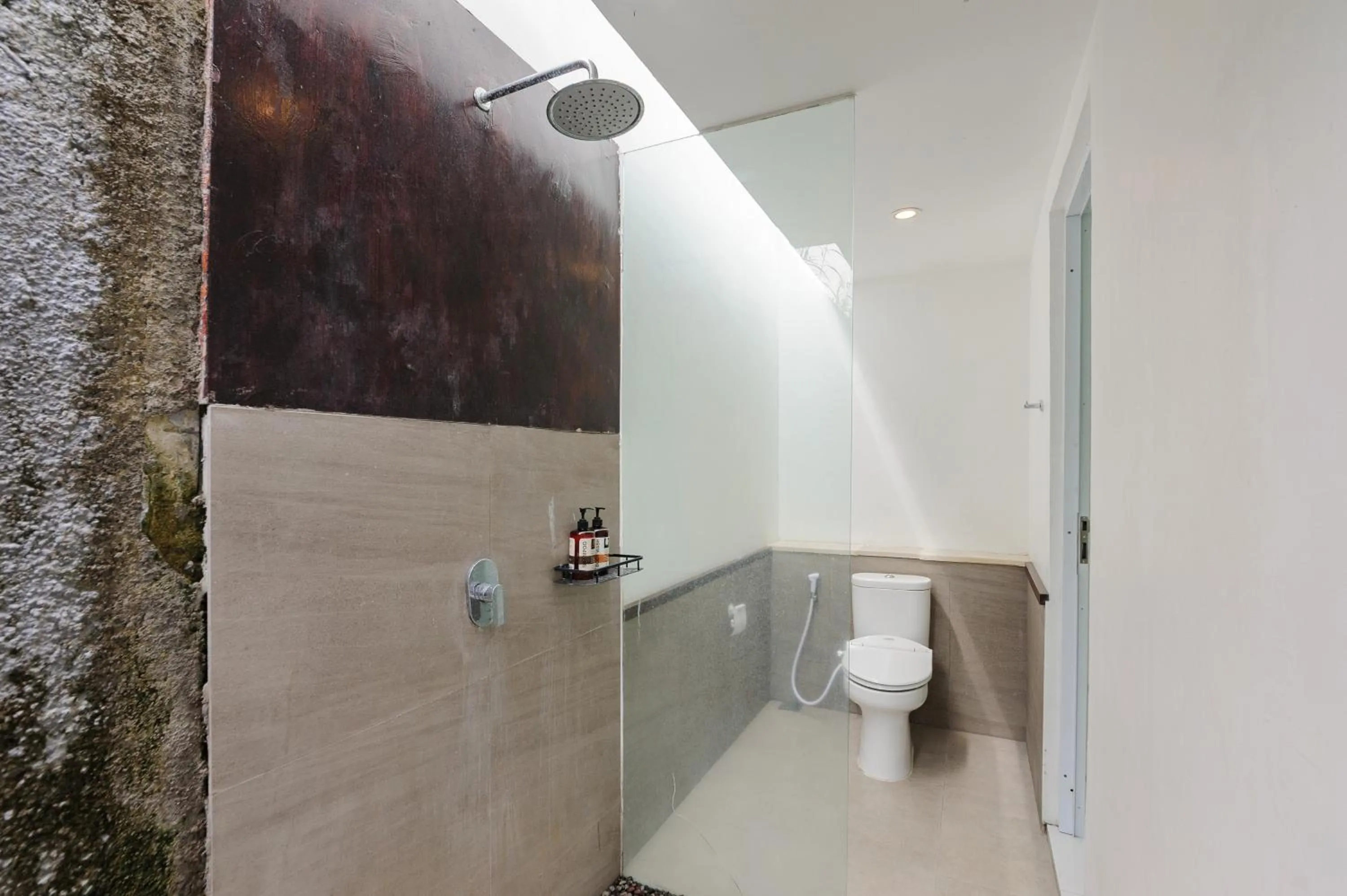 Bathroom in Tan's Astana Villa's by The Lavana