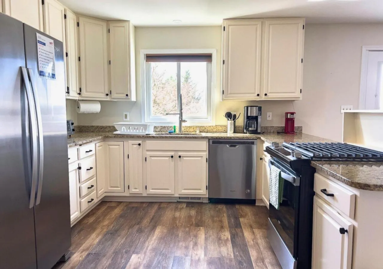 kitchen in Cherry Hill Park