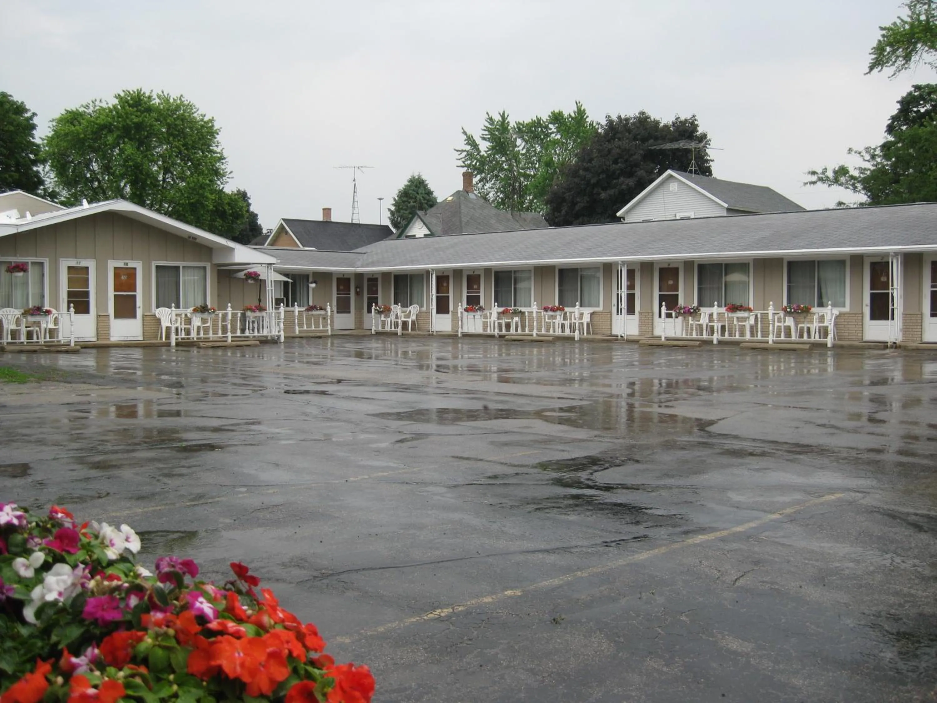 Inn Town Motel