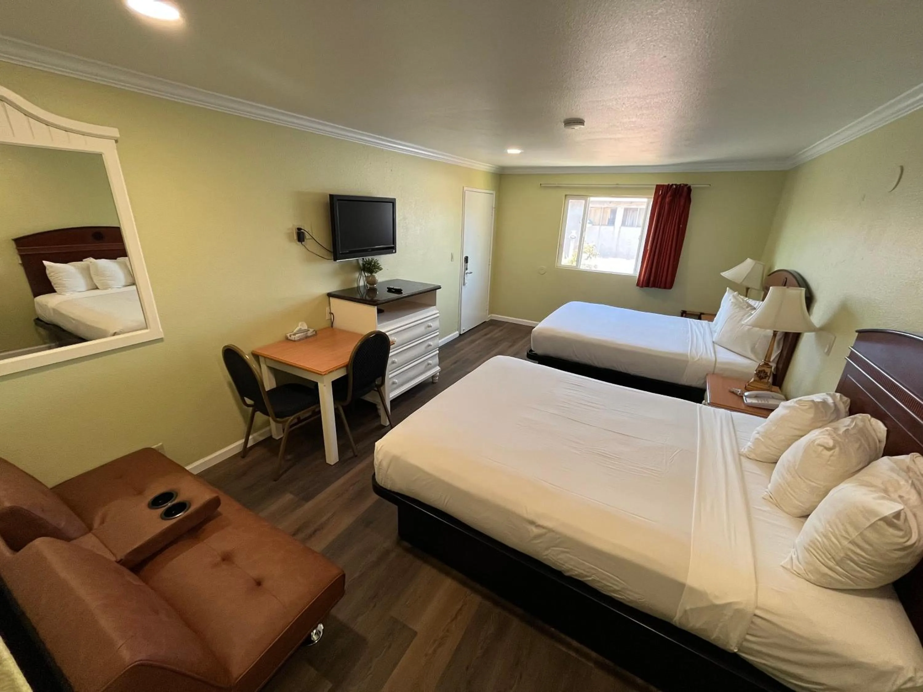 Bed in American Inn - Grover beach - Pismo Beach