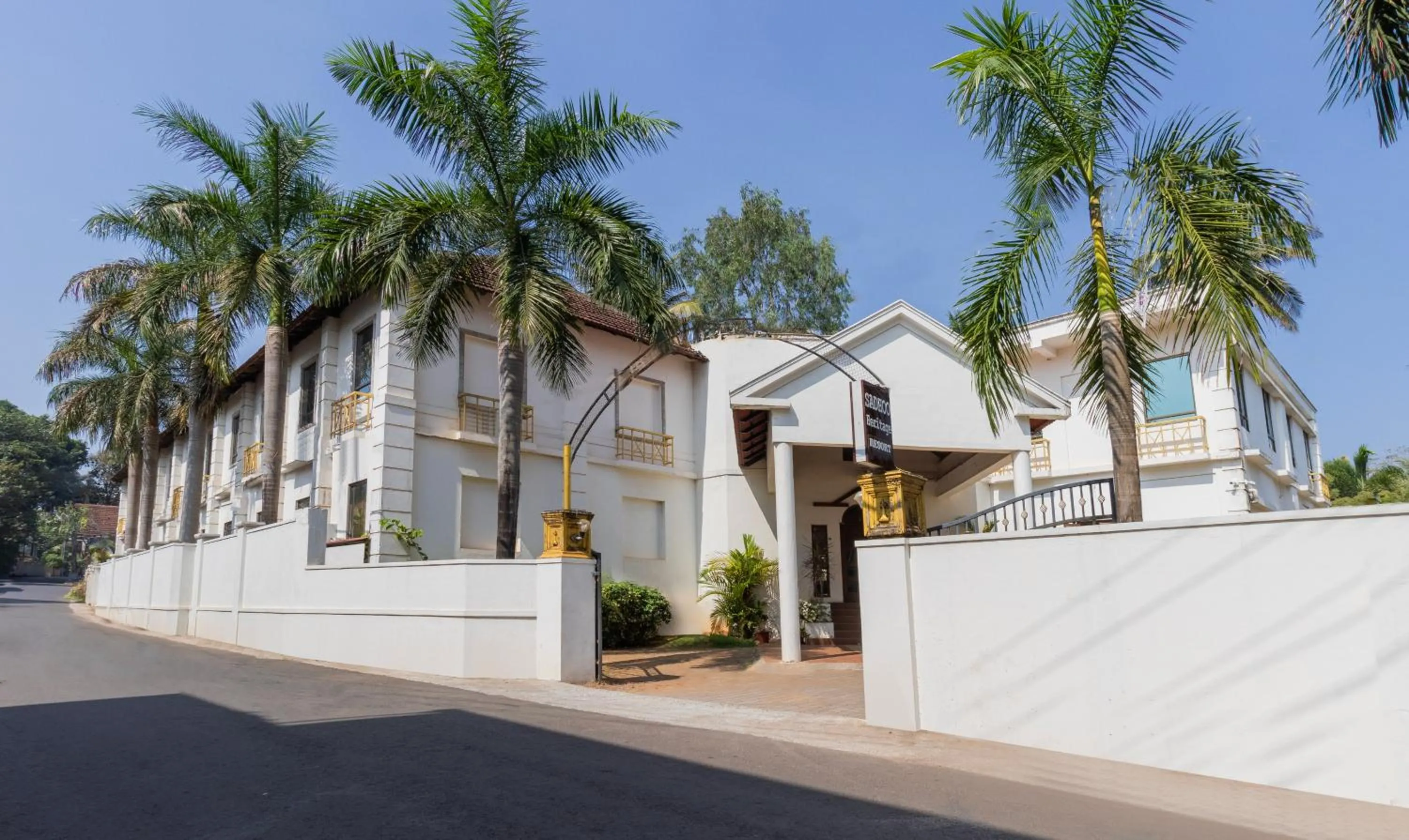 Treebo Sadhoo Heritage