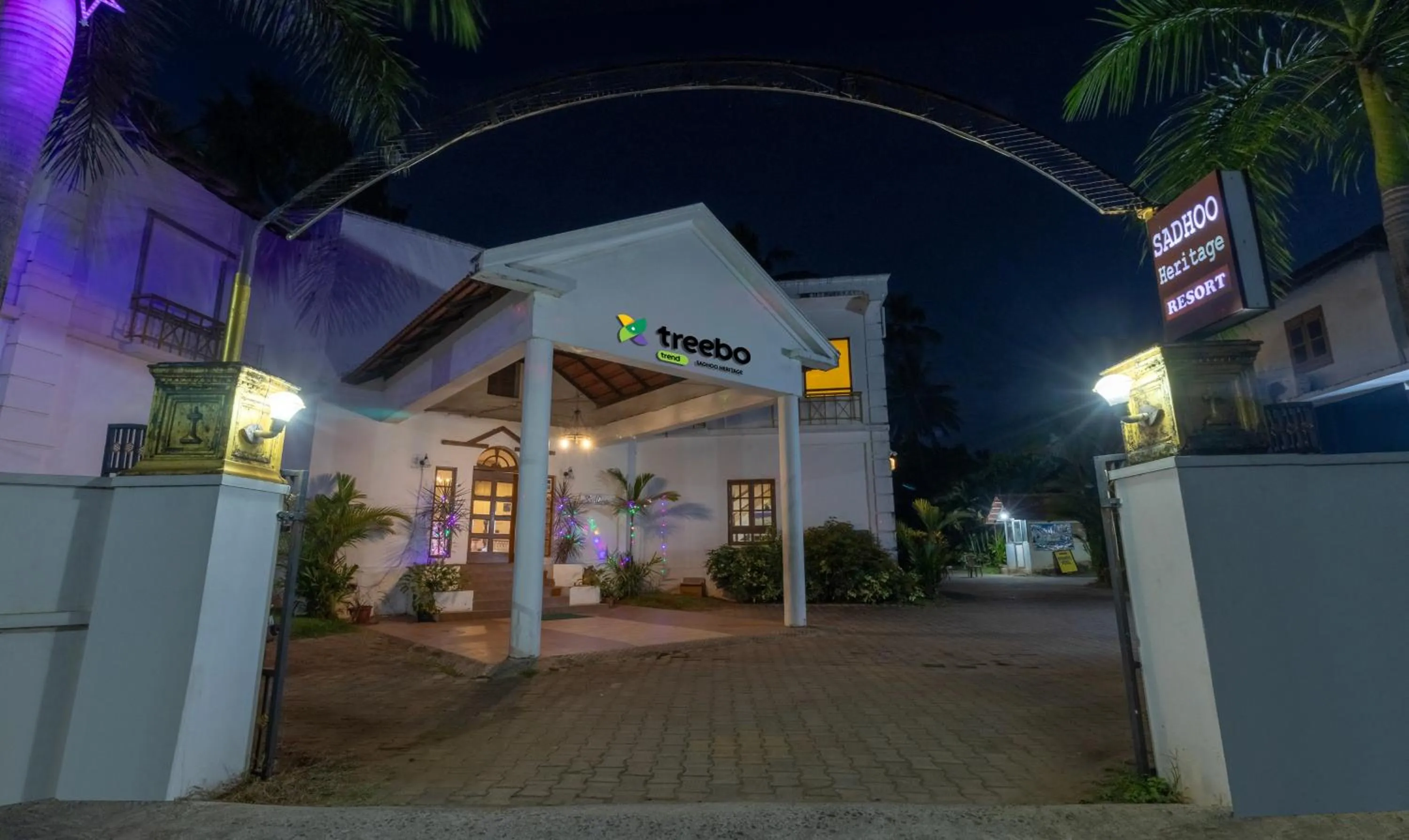 Property building in Treebo Sadhoo Heritage