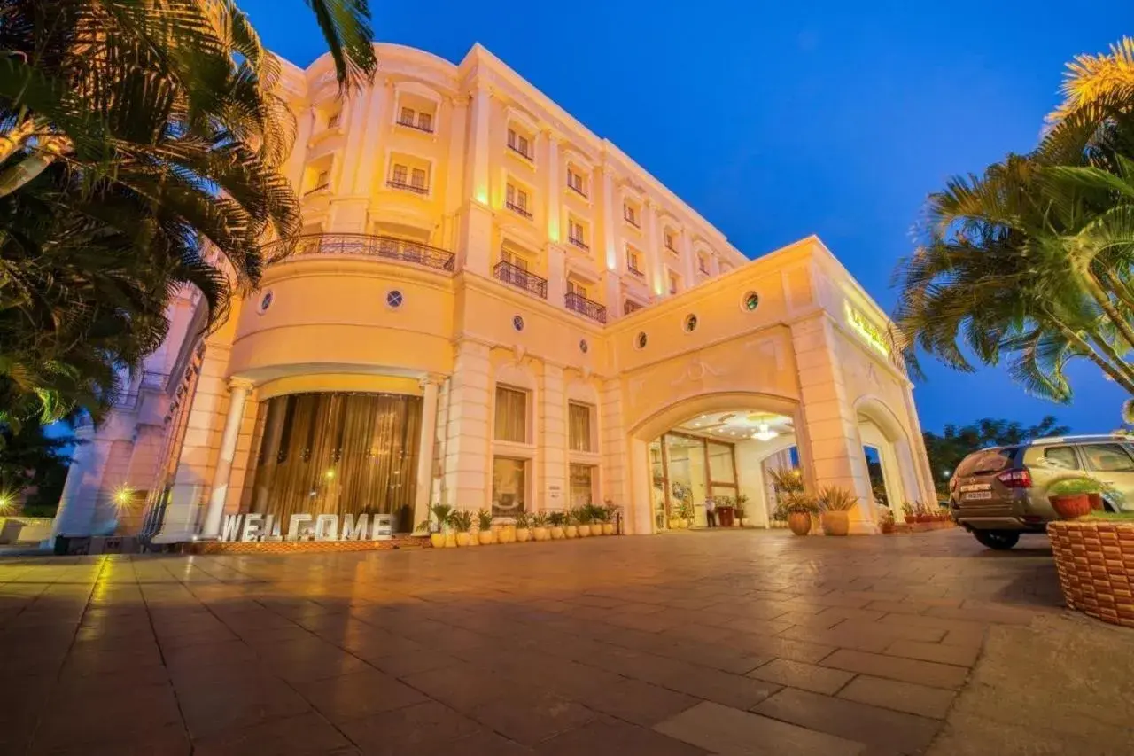Hotel Le Royal Park - Puducherry Hotel Le Royal Park - Puducherry