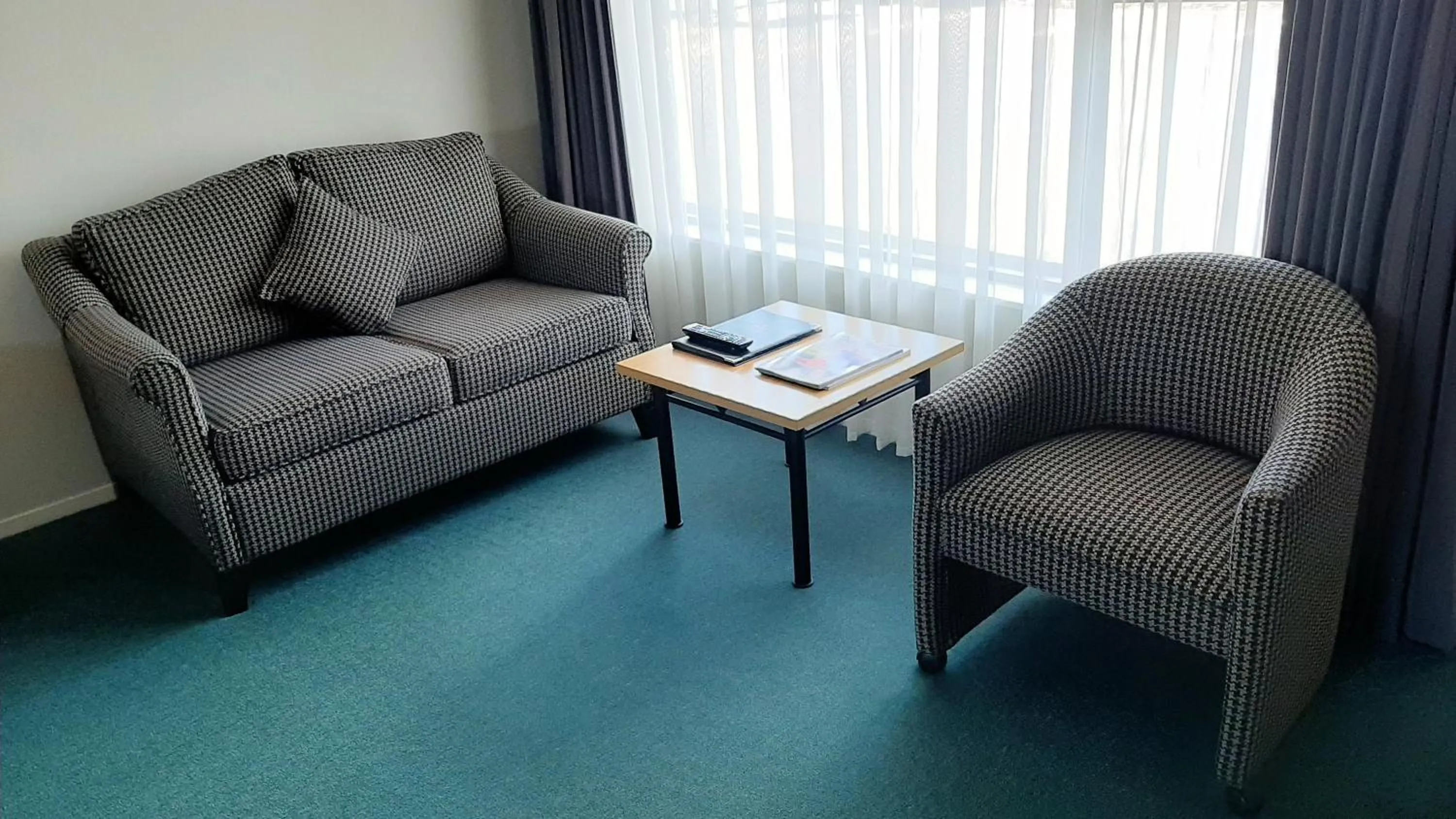 Seating area in Central Motor Lodge