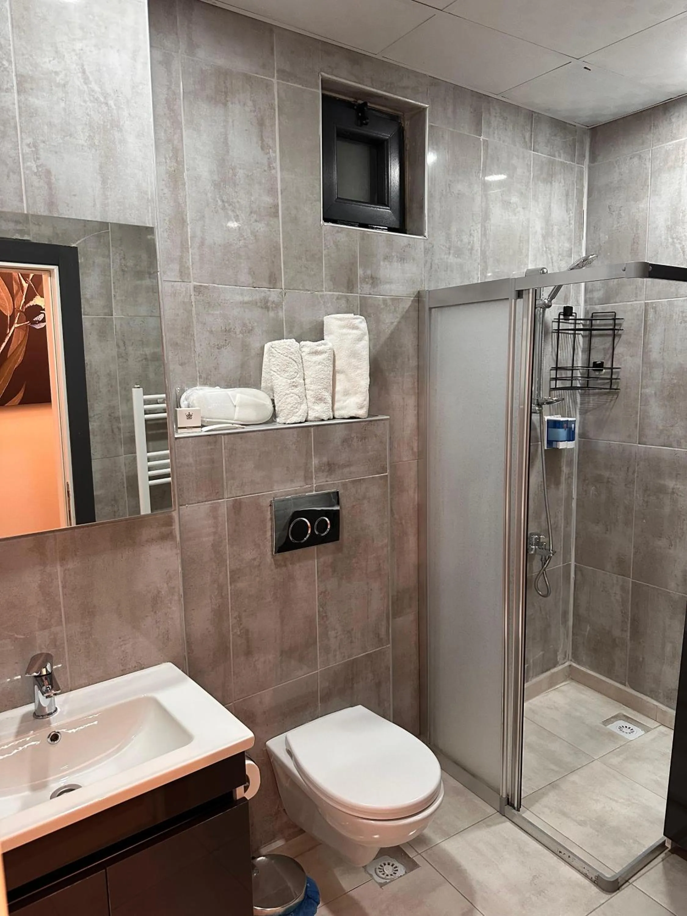Shower in Başaran Rezidans & Otel