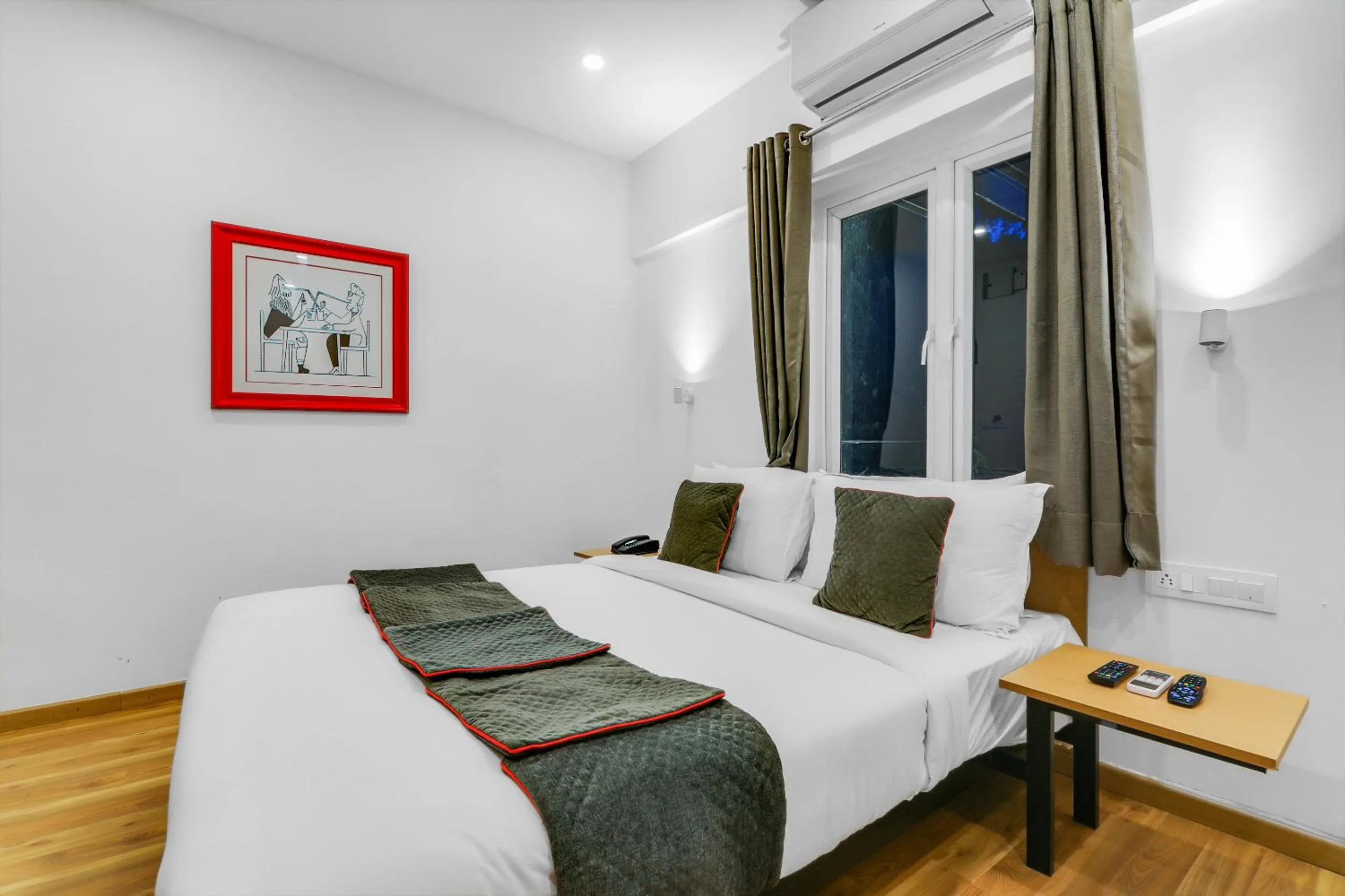 Bedroom, Bed in Townhouse Welcome INN