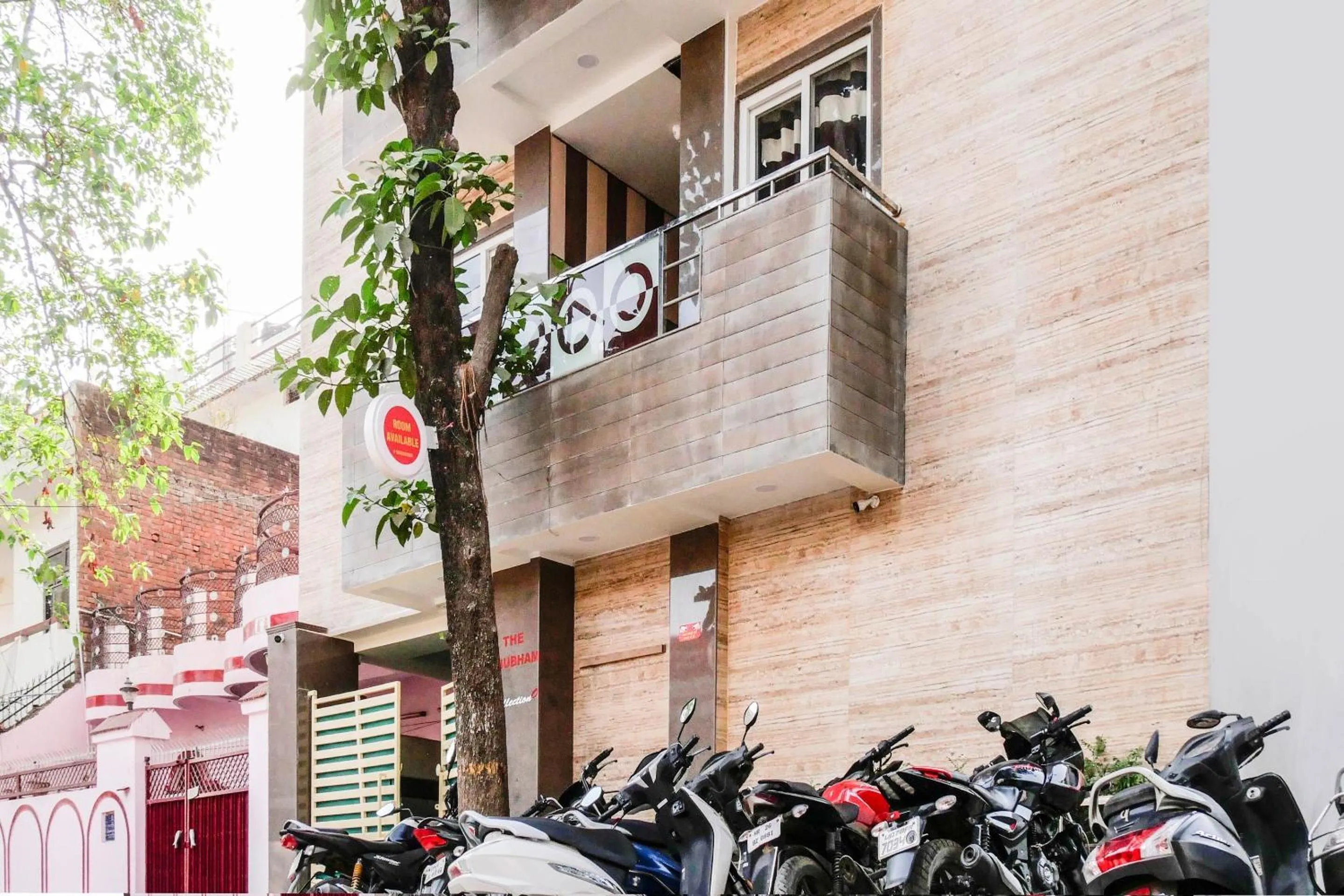 Facade/entrance in Super Collection O Hotel Day & Night