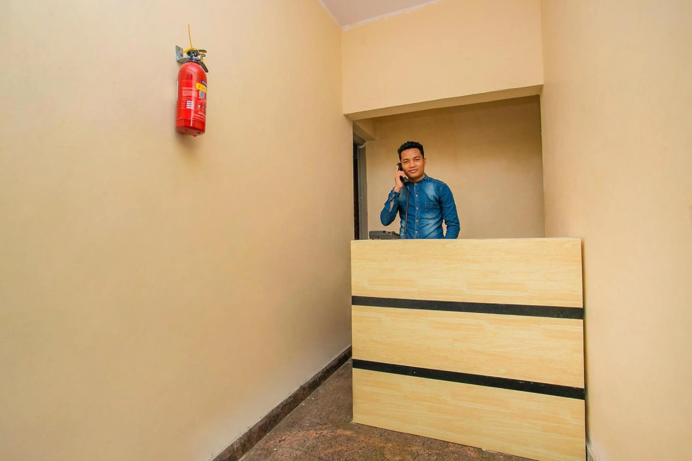 Lobby or reception in Hotel O Varcity Emerald Near Ragigudda Sri Prasanna Anjaneyaswamy Temple