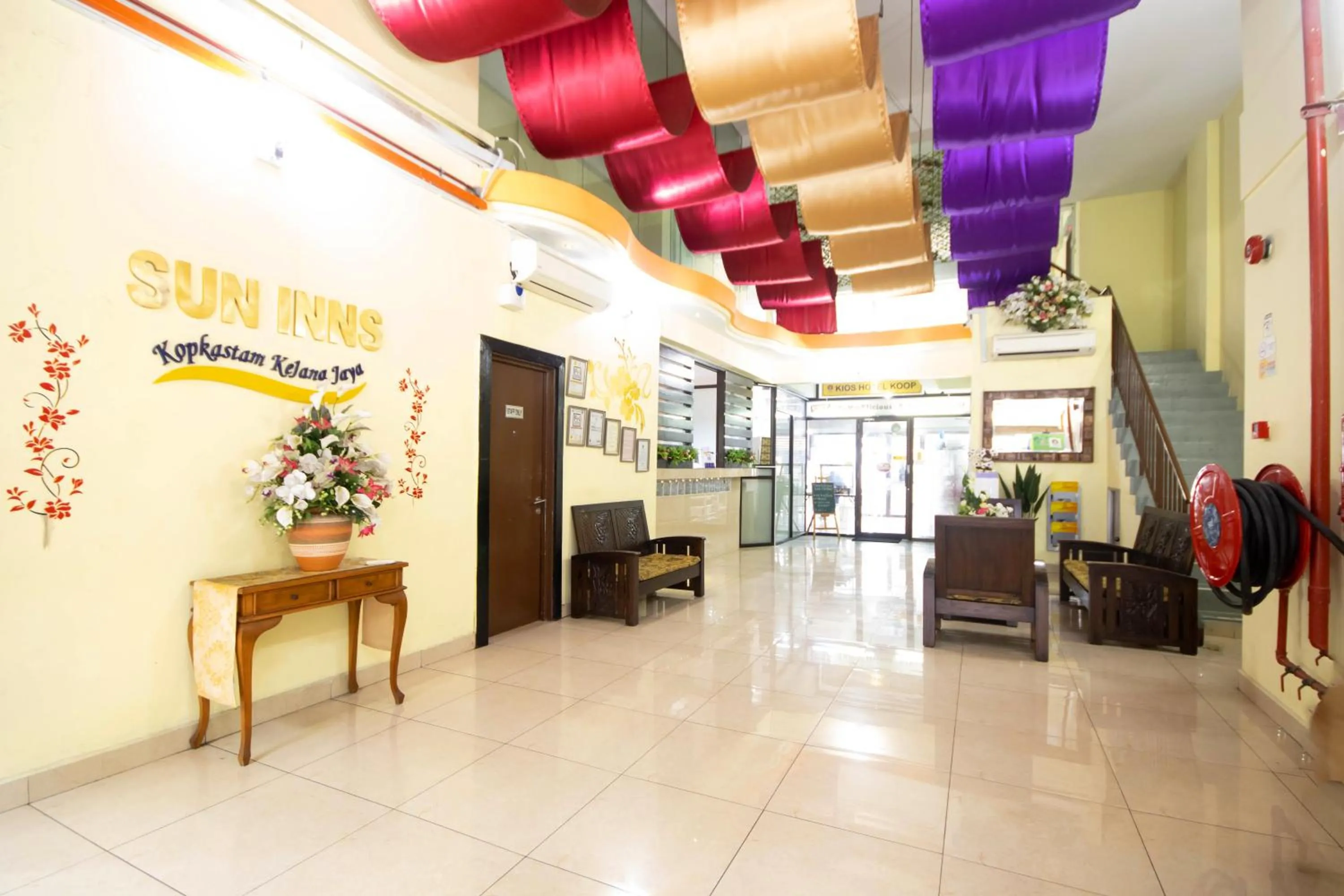 Property building in Sun Inns Hotel KopKastam Kelana Jaya