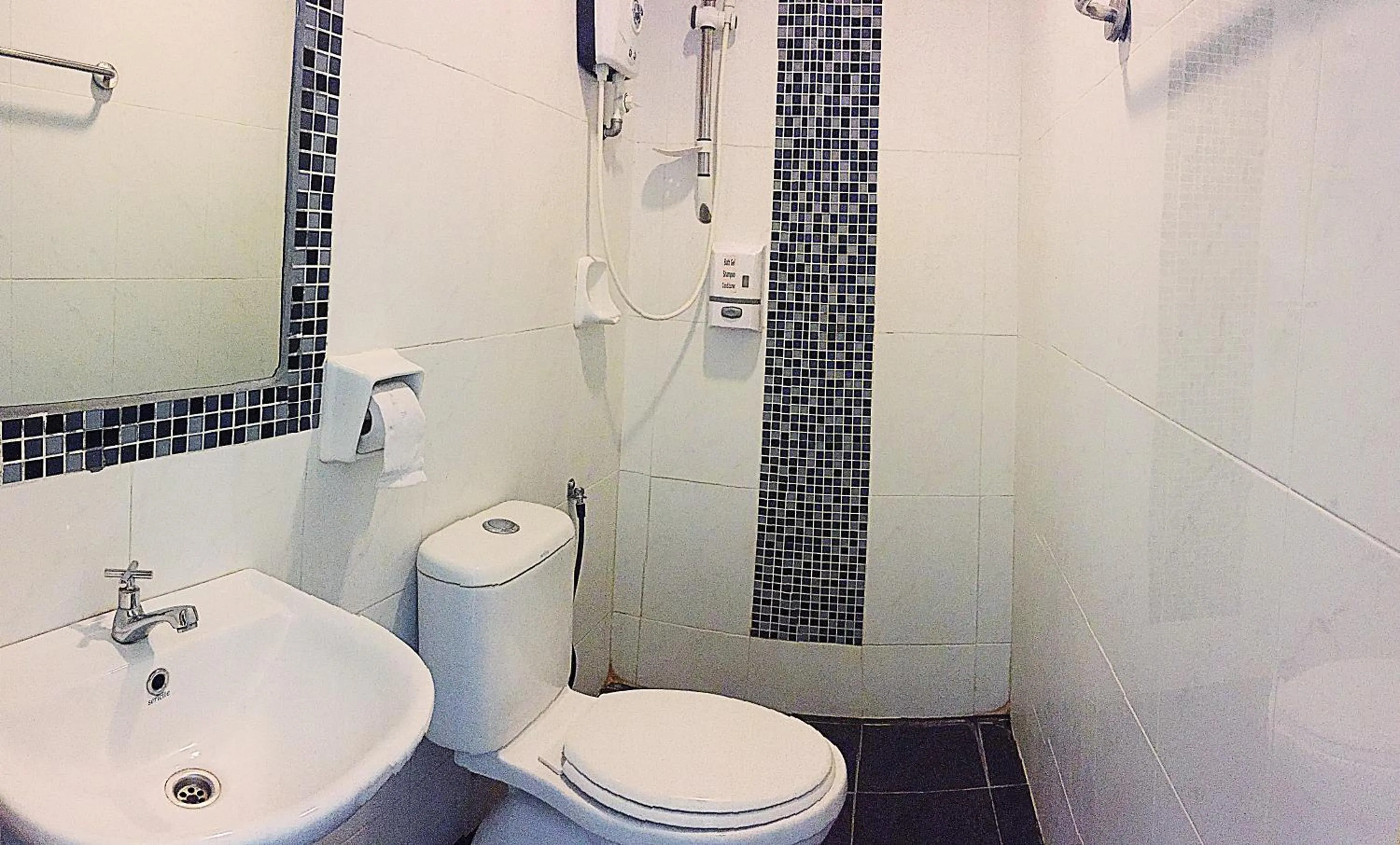 Bathroom in Sun Inns Hotel KopKastam Kelana Jaya