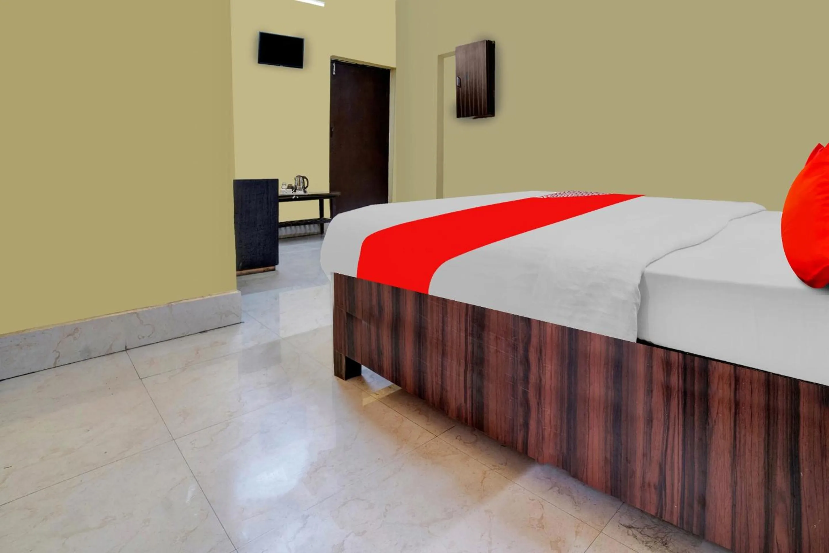 Bedroom, Bed in Super Hotel O Prakash Inn