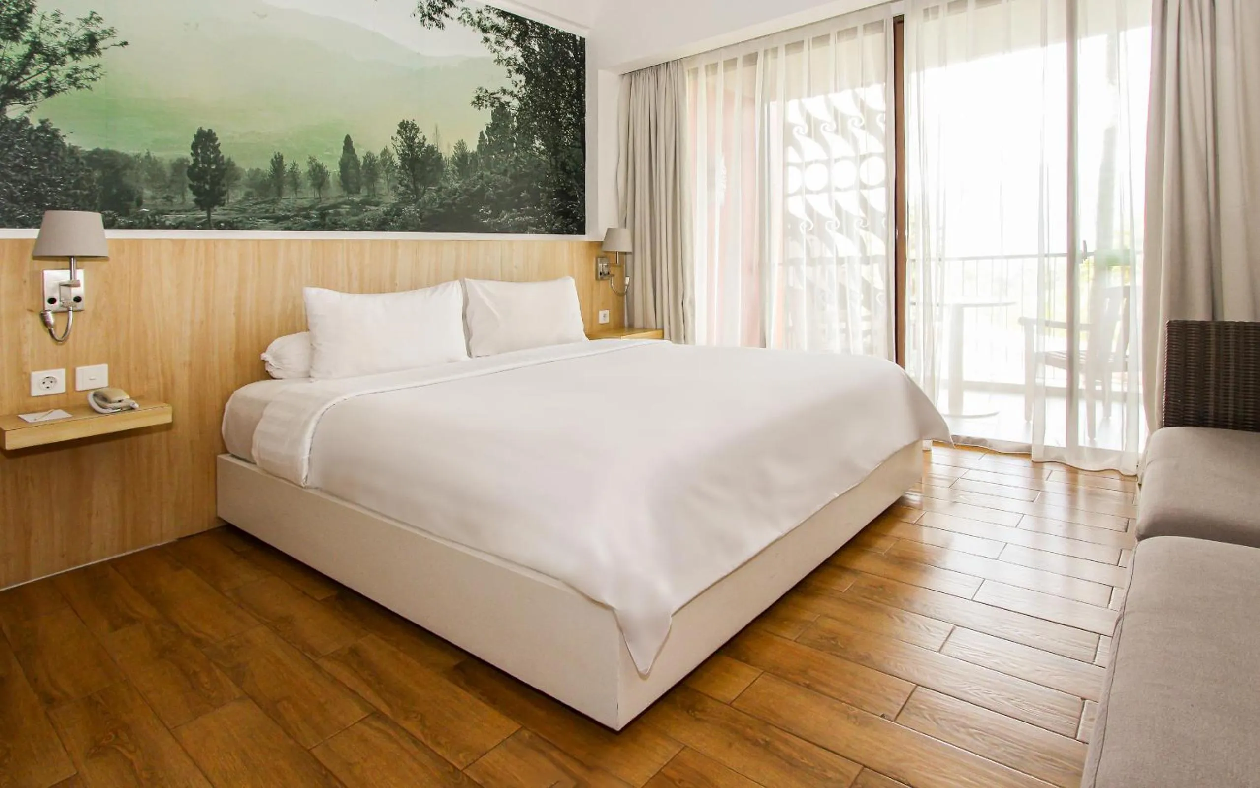 Bed in Pesona Alam Resort & Spa