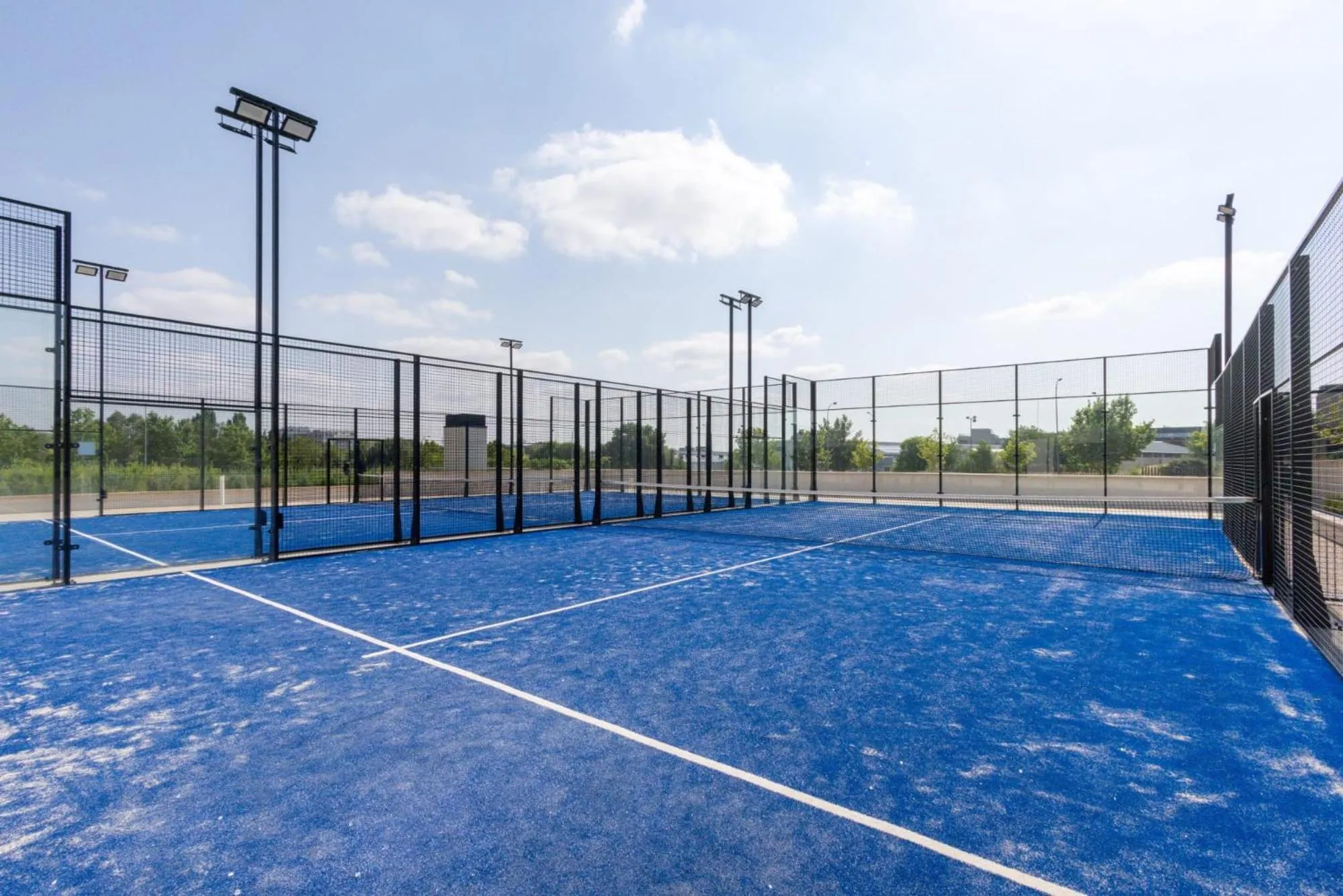 Tennis court in Be Casa Alcobendas