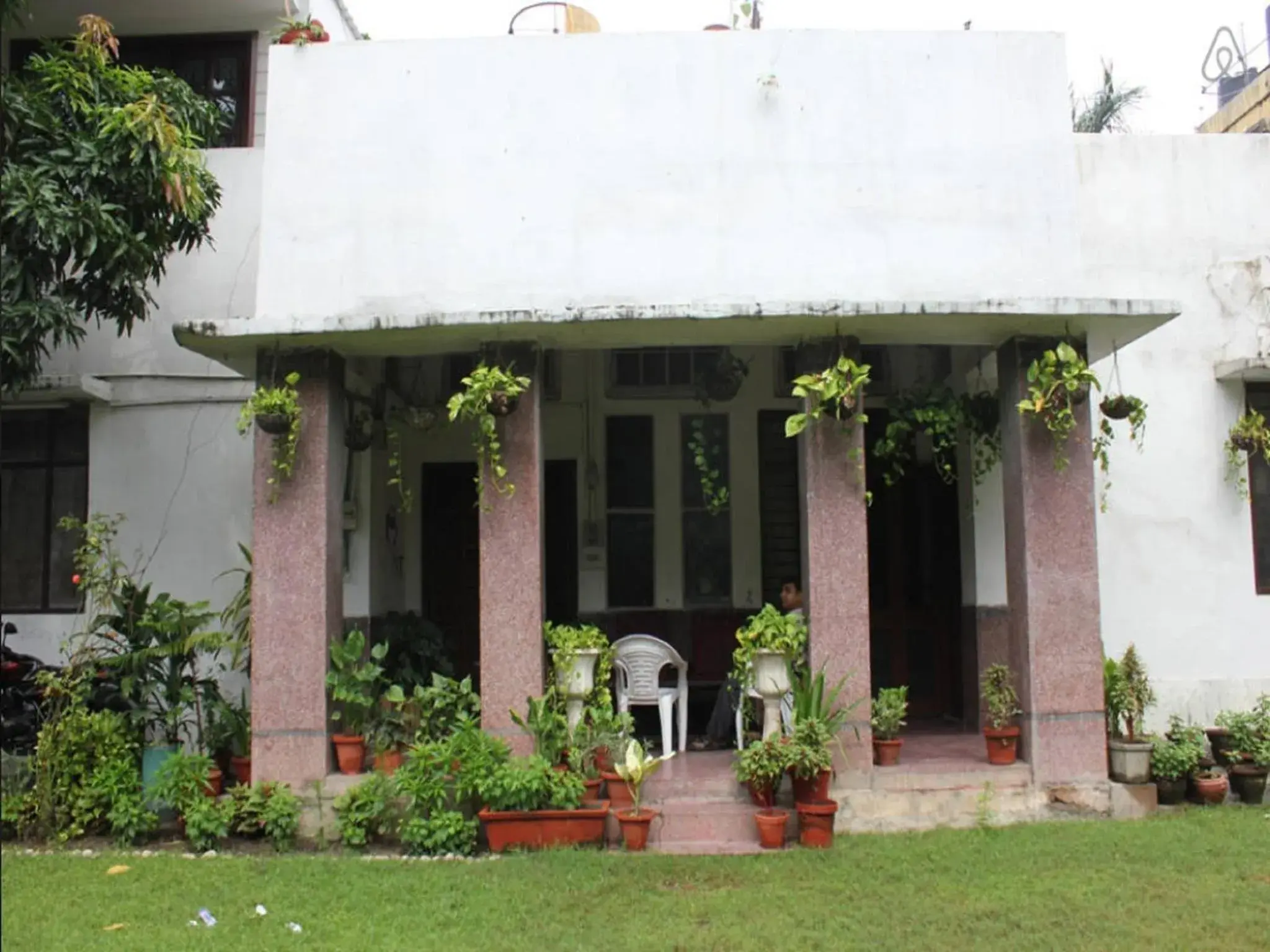 Studio with Garden View - single occupancy in Amidst Monuments and Serenity Studio with Garden View - single occupancy in Amidst Monuments and Serenity