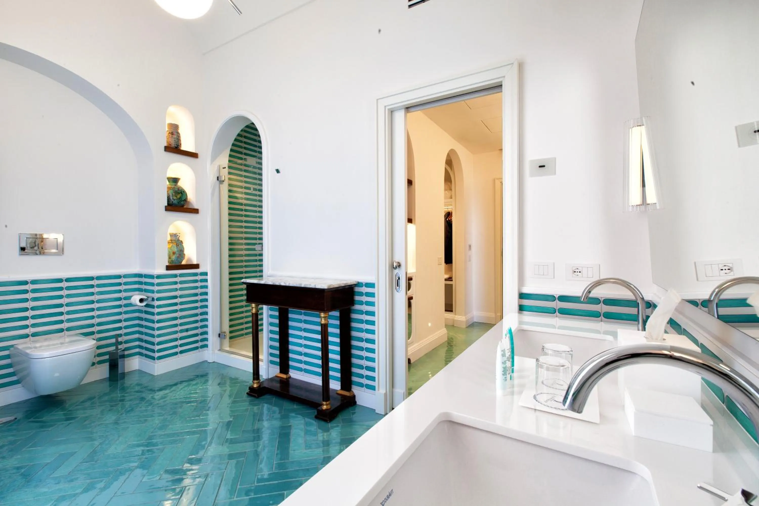 Bathroom in Grand Hotel Europa Palace Sorrento