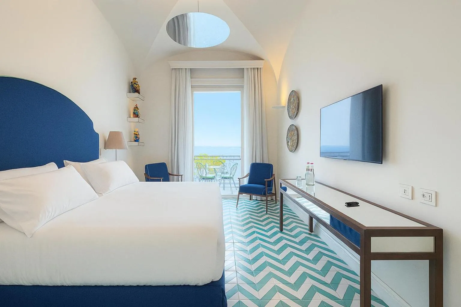 Bed in Grand Hotel Europa Palace Sorrento