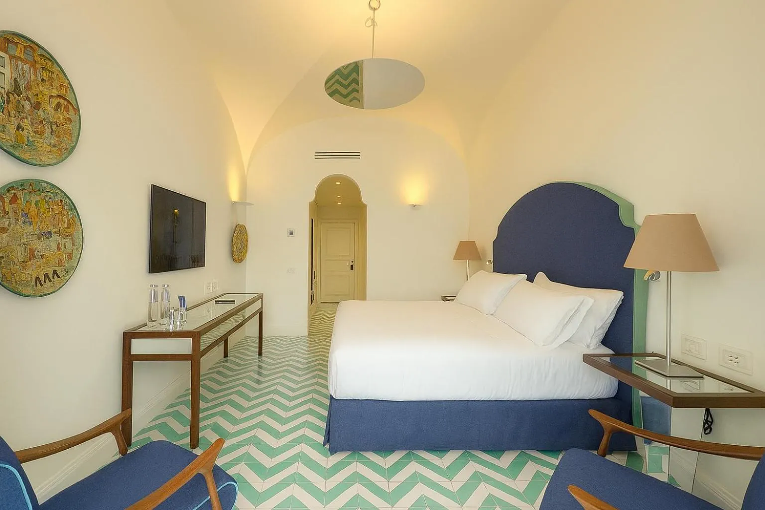 Bedroom, Bed in Grand Hotel Europa Palace Sorrento