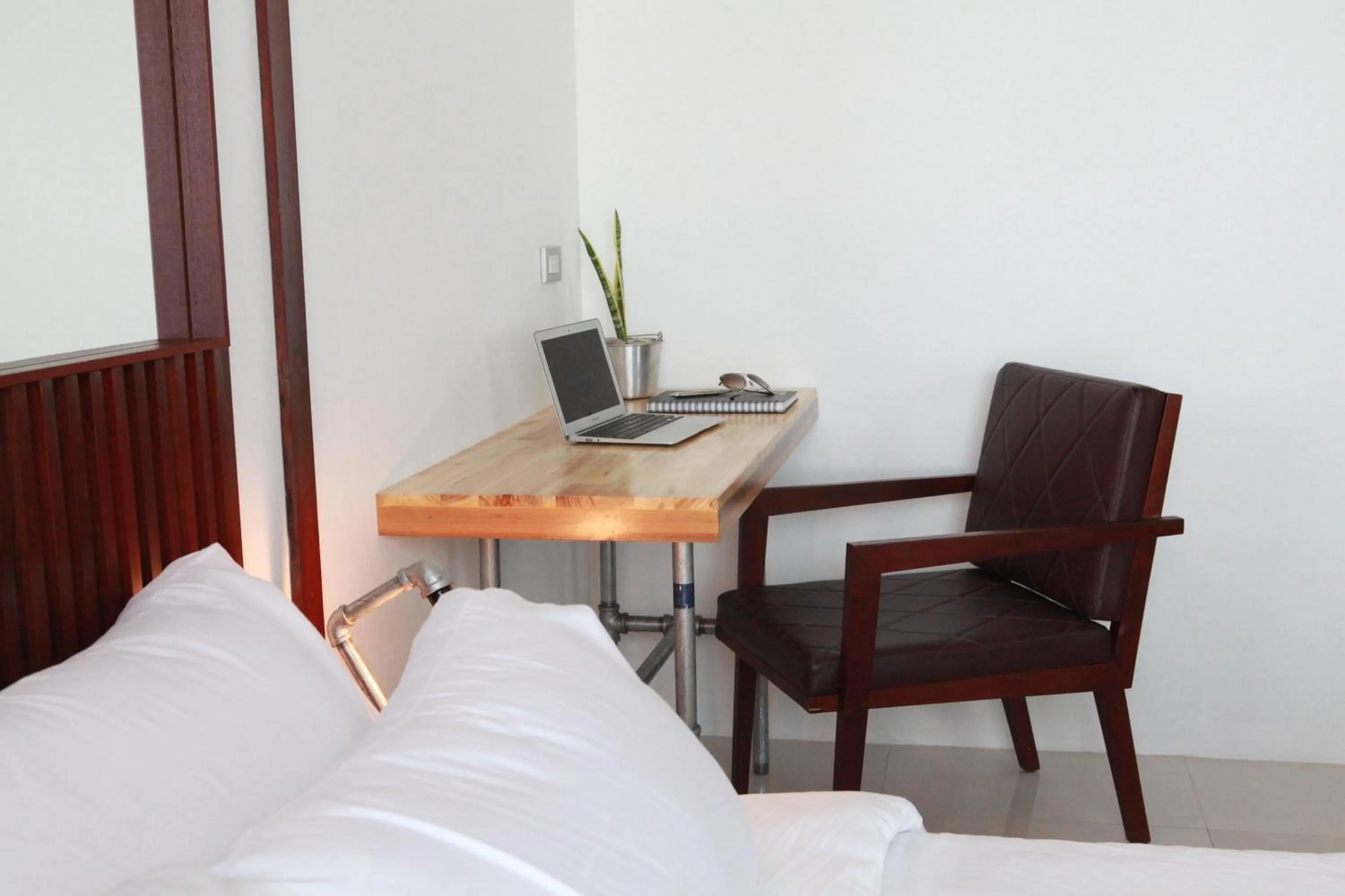 Seating area, Bed in S Park Design Hotel