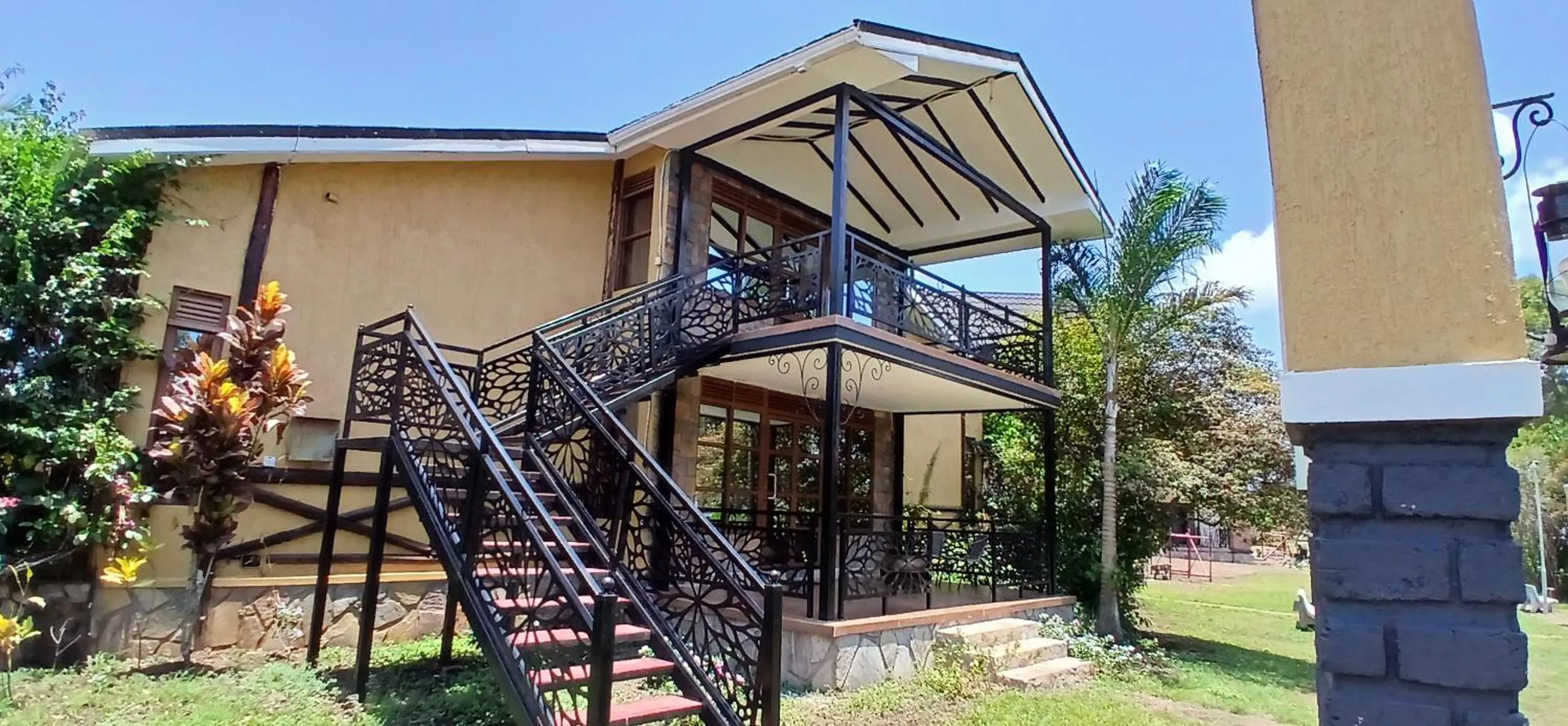 Day in Explorer Resort & Marina