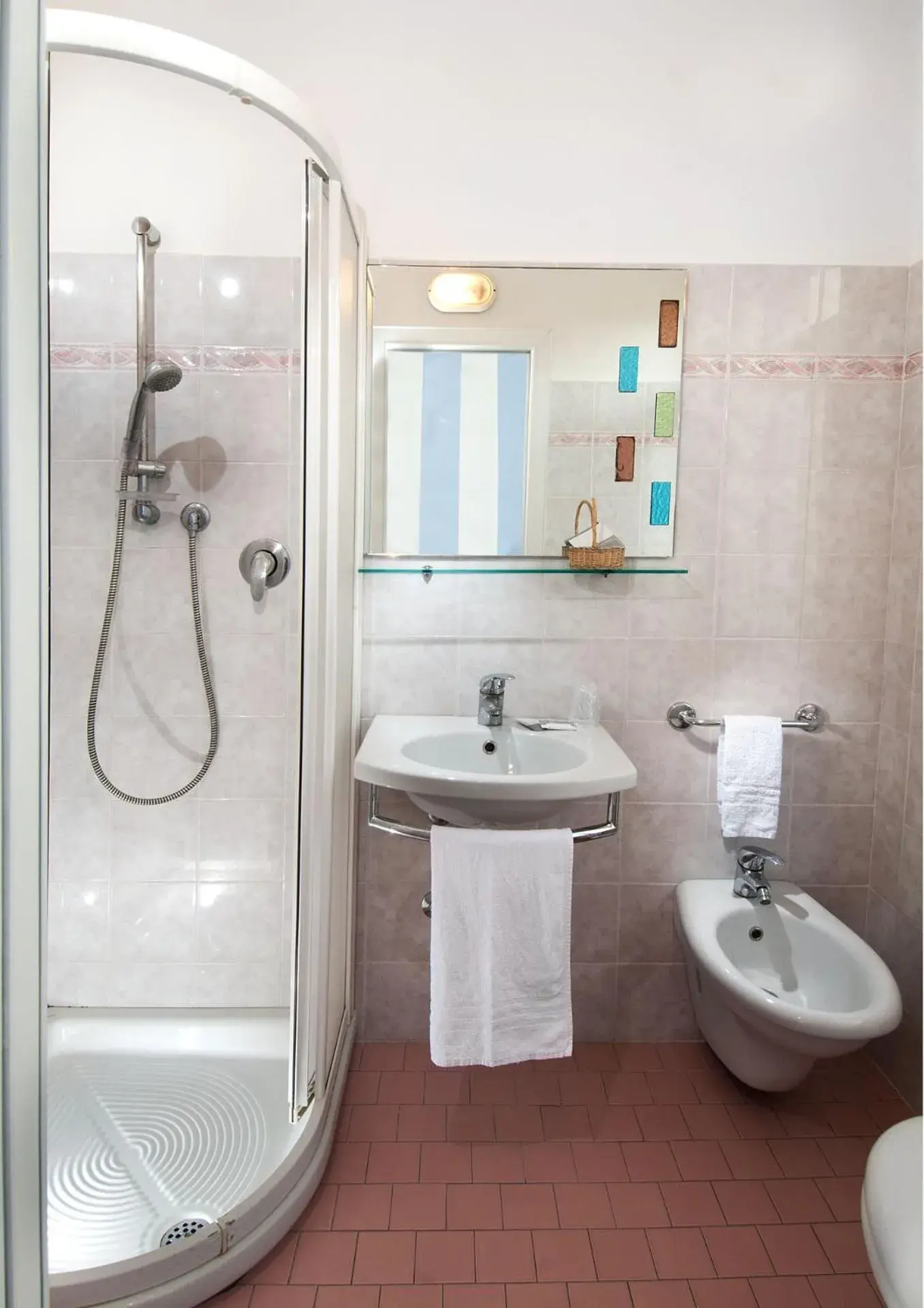 Triple Room in Hotel Cheri Triple Room in Hotel Cheri