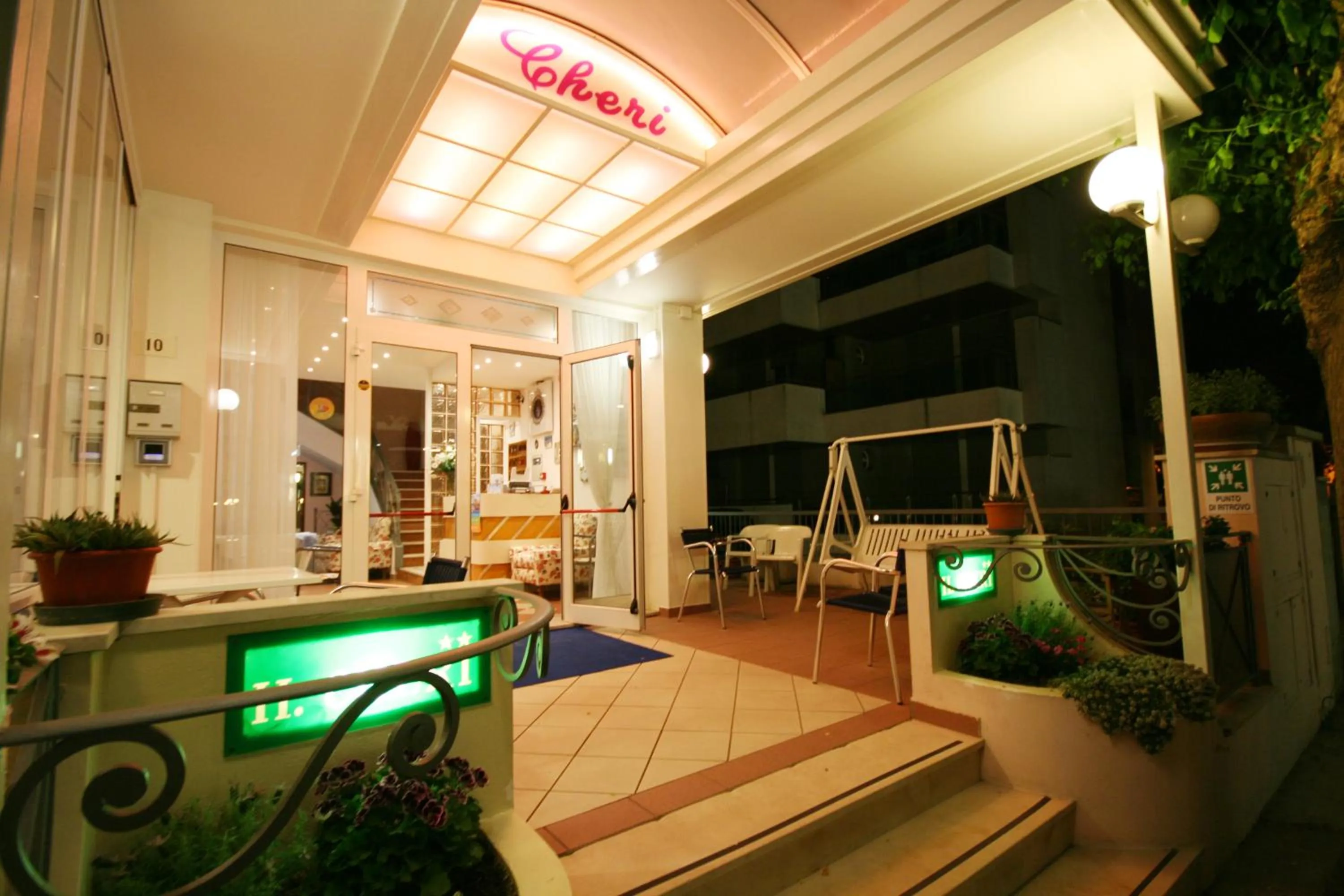 Facade/entrance in Hotel Cheri