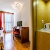 Decorative detail, Bed in Alcalá Plaza