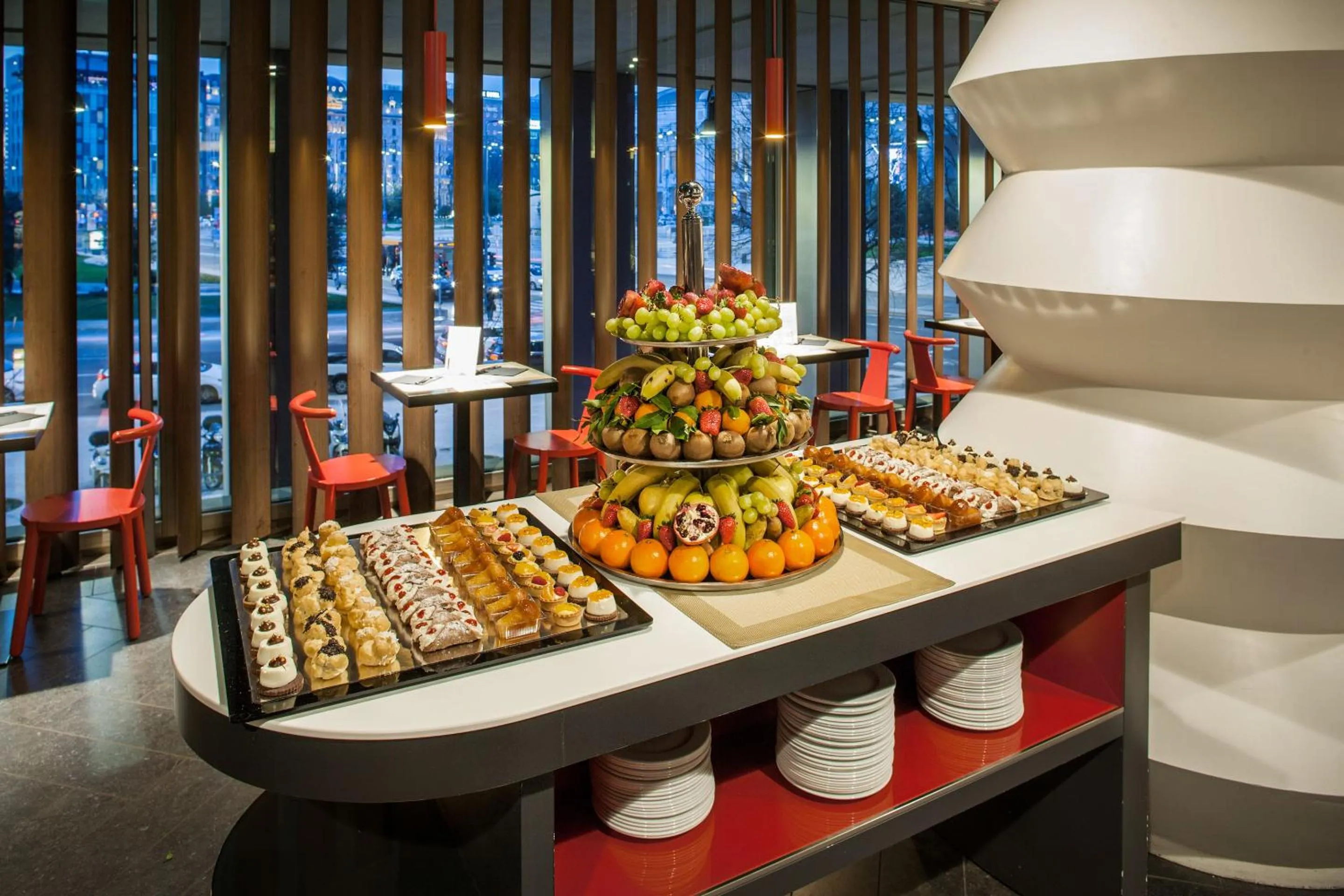 Restaurant/places to eat in Glam Milano