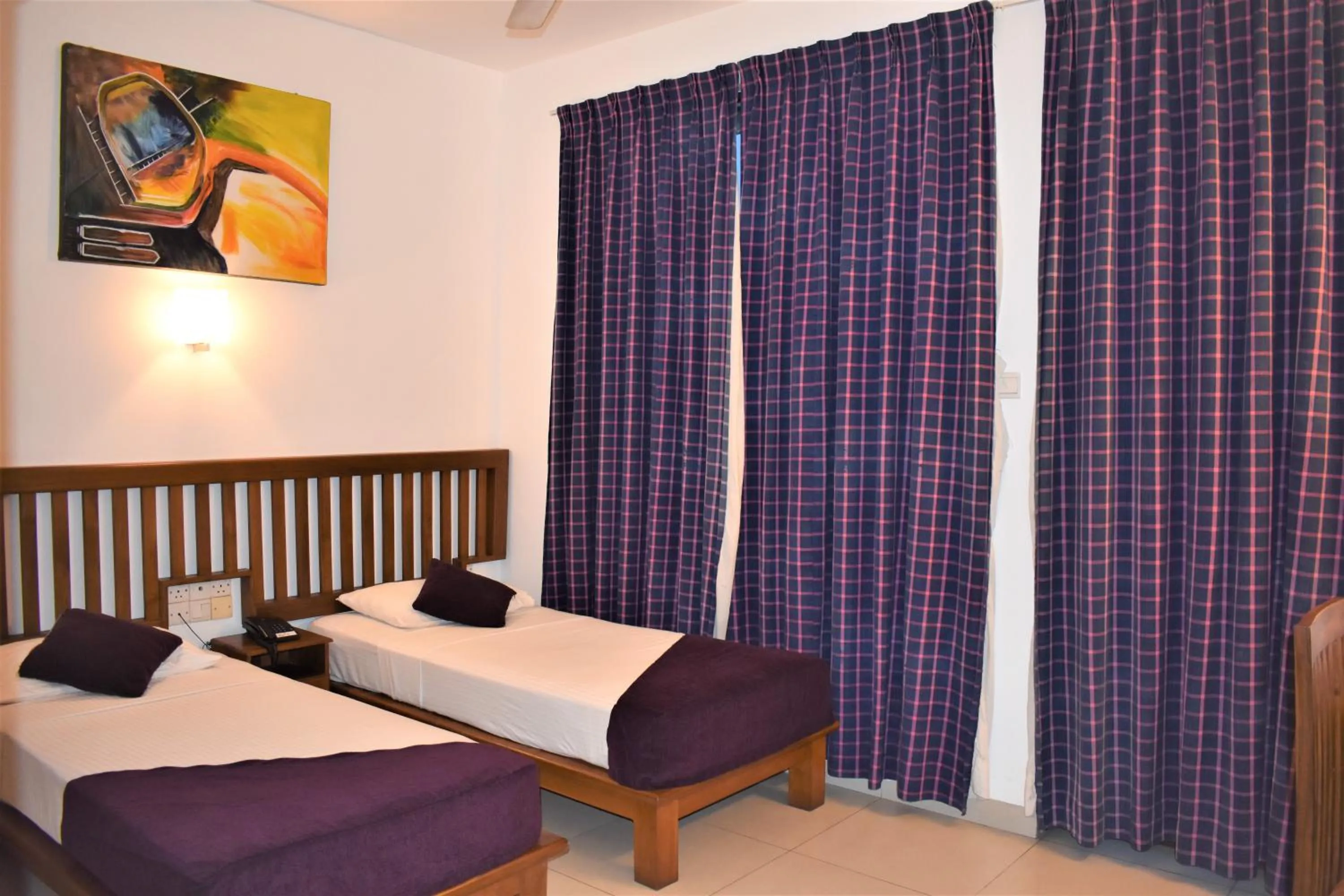 Photo of the whole room, Bed in Port View City Hotel